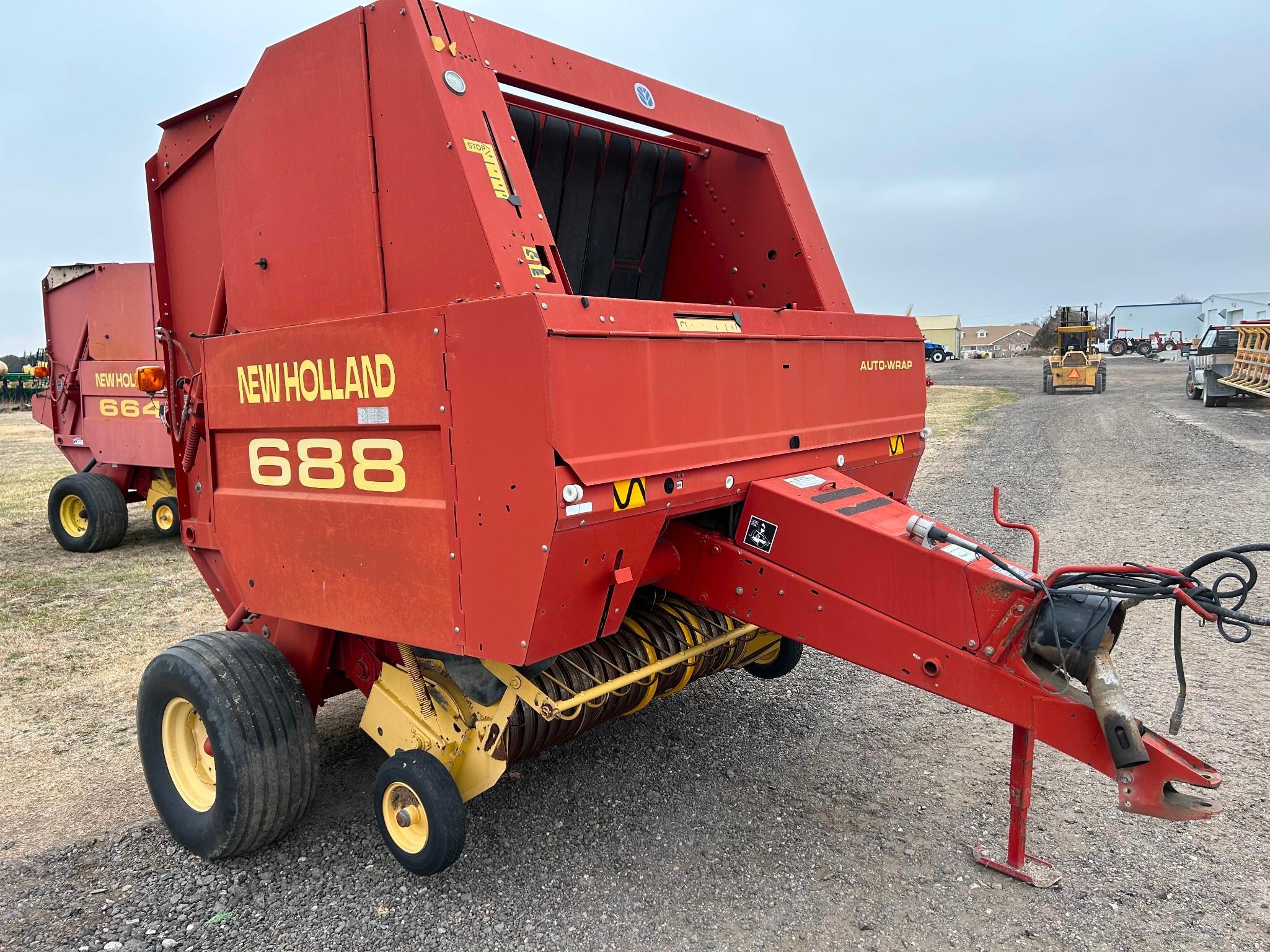 1999 New Holland 688