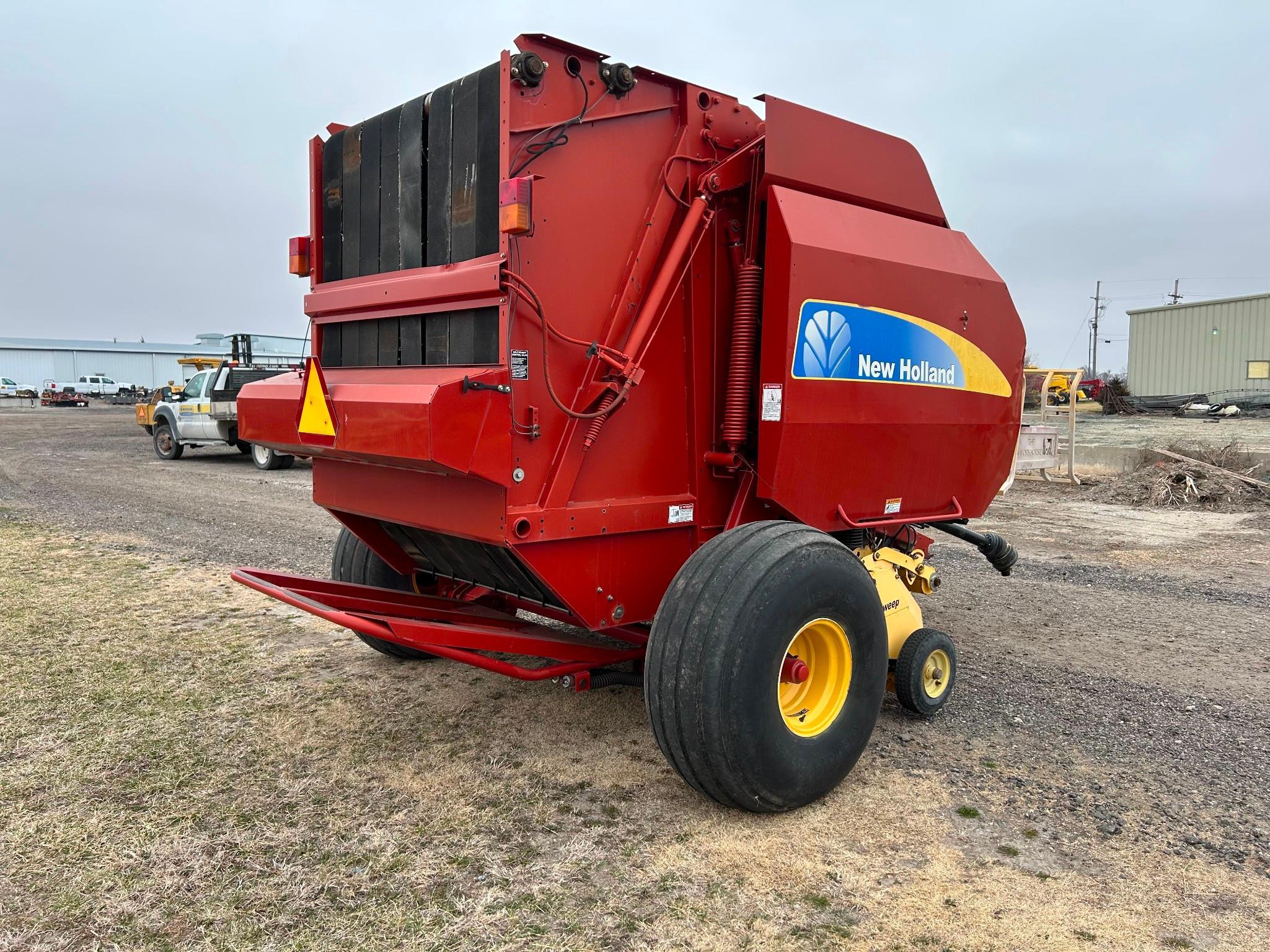 New Holland BR7090