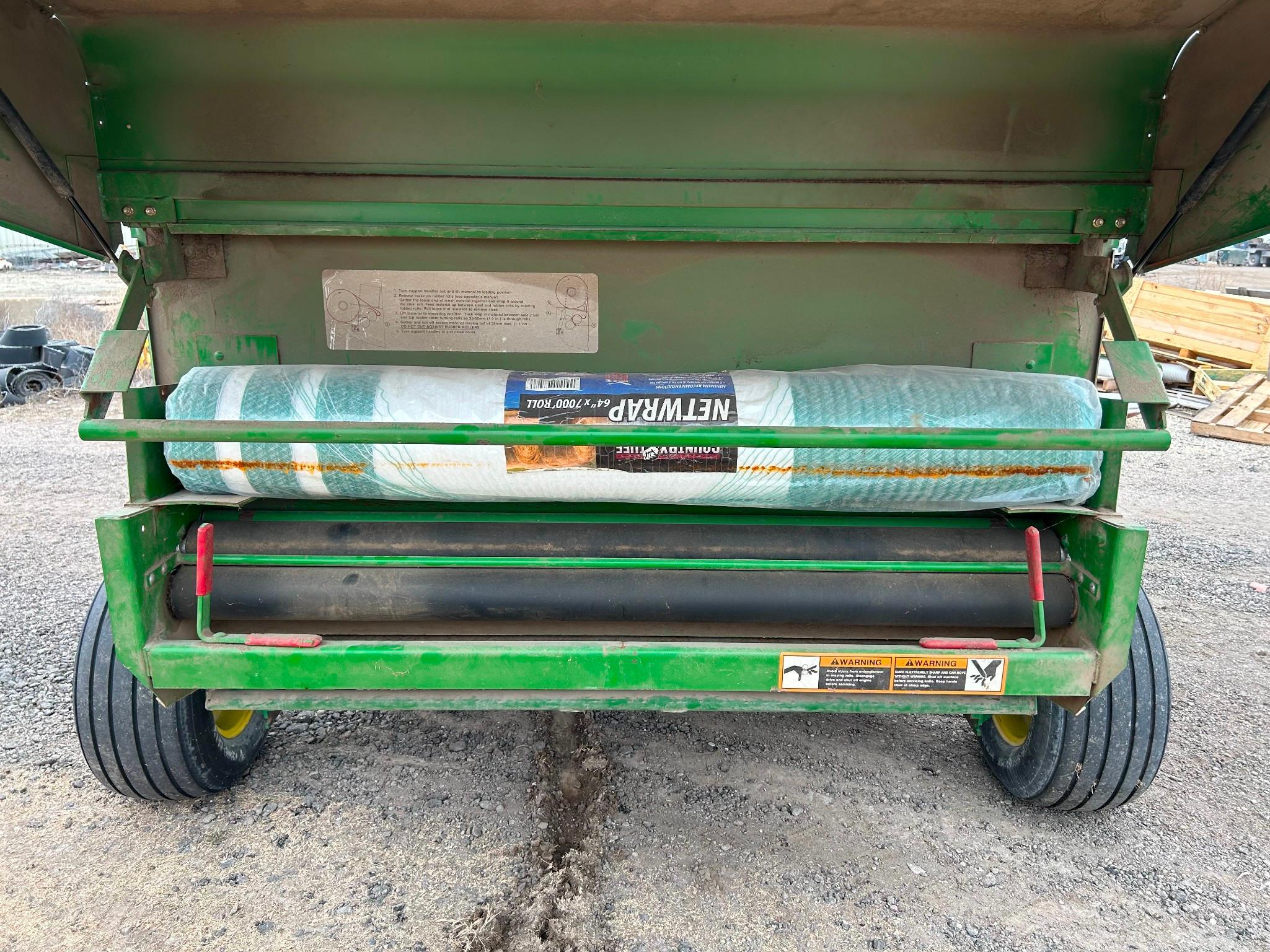 John Deere 535