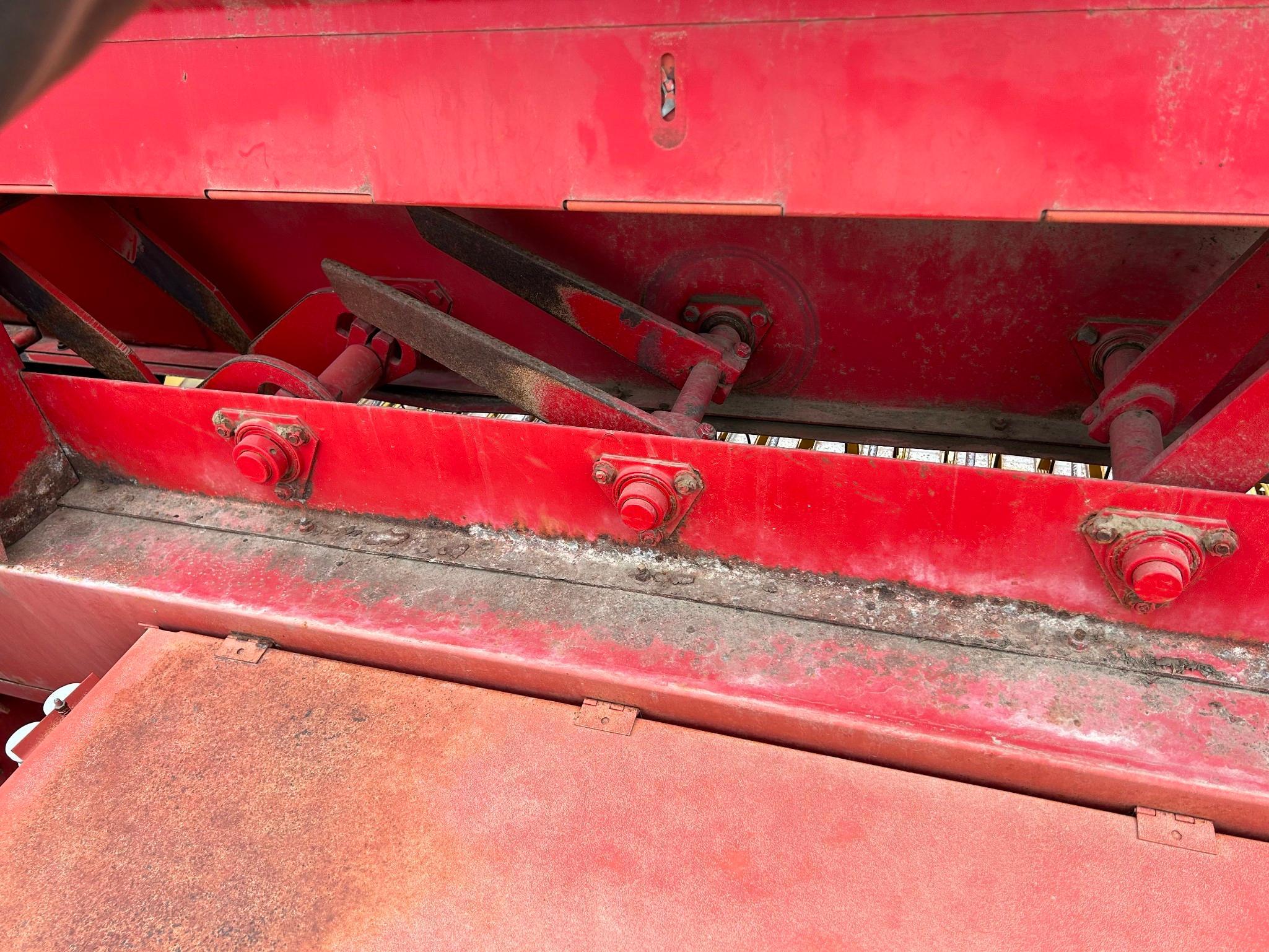 1994 New Holland 580