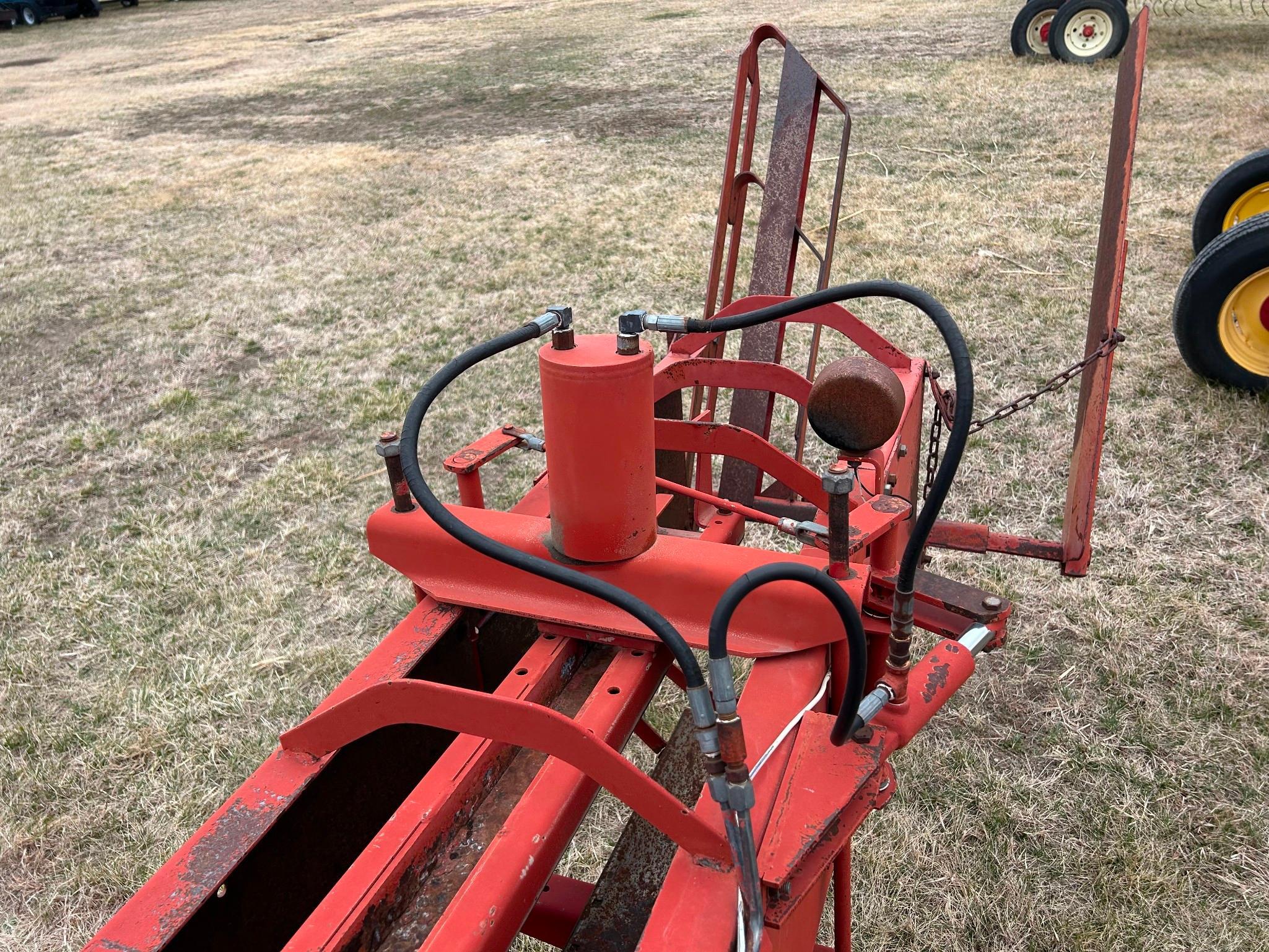 1994 New Holland 580
