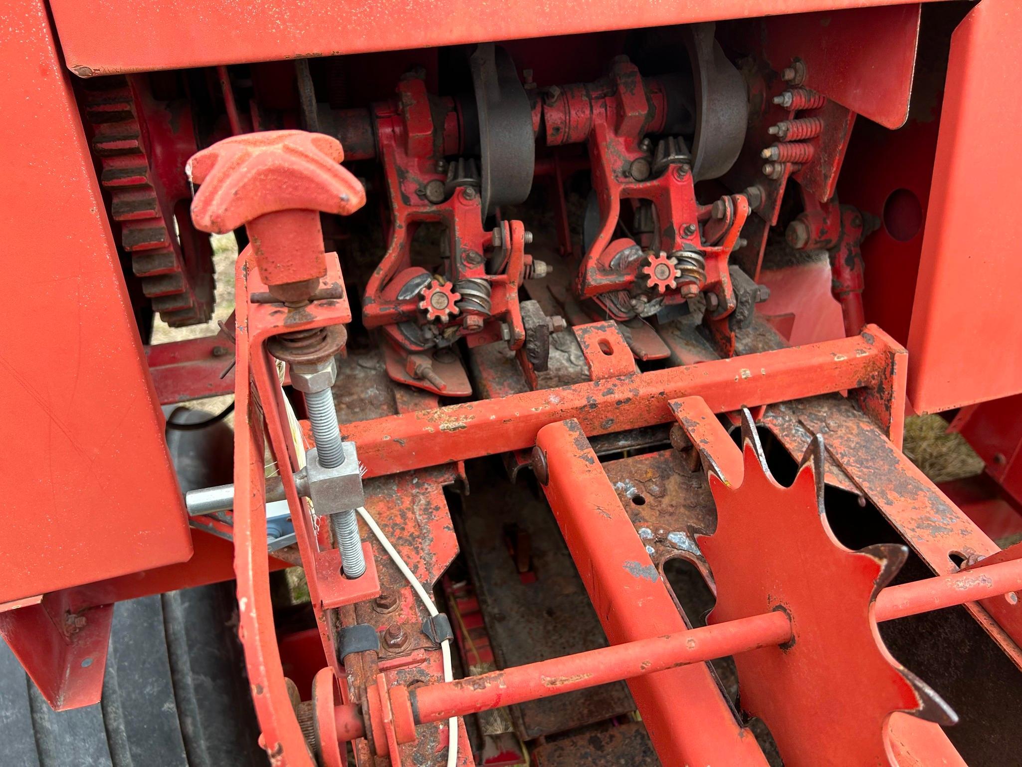 1994 New Holland 580