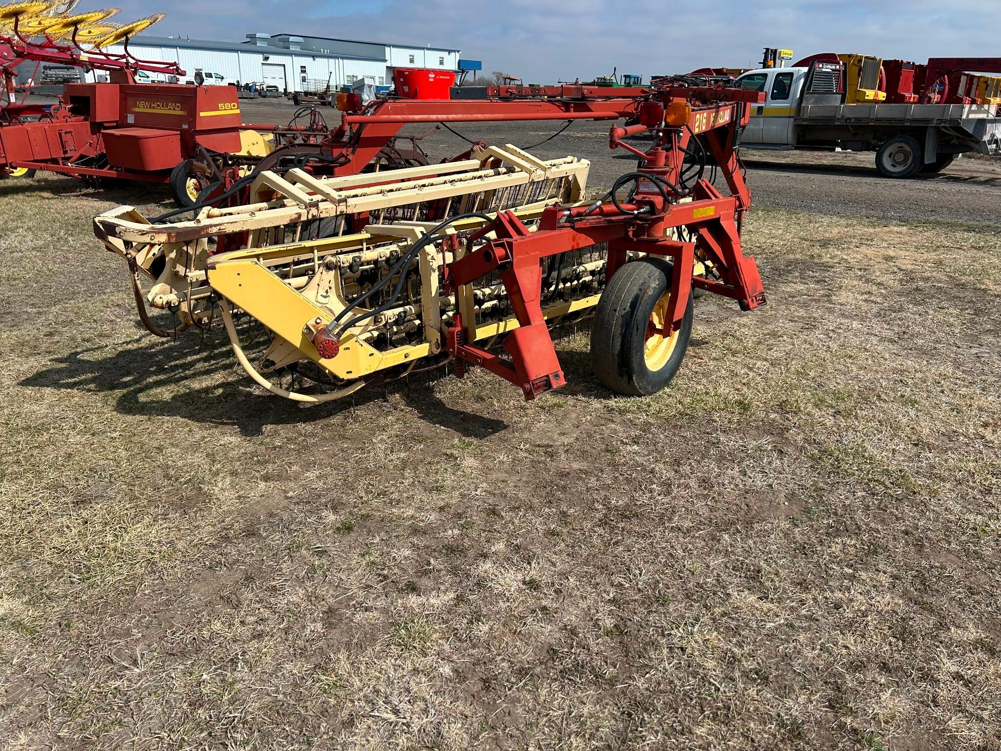 New Holland 216