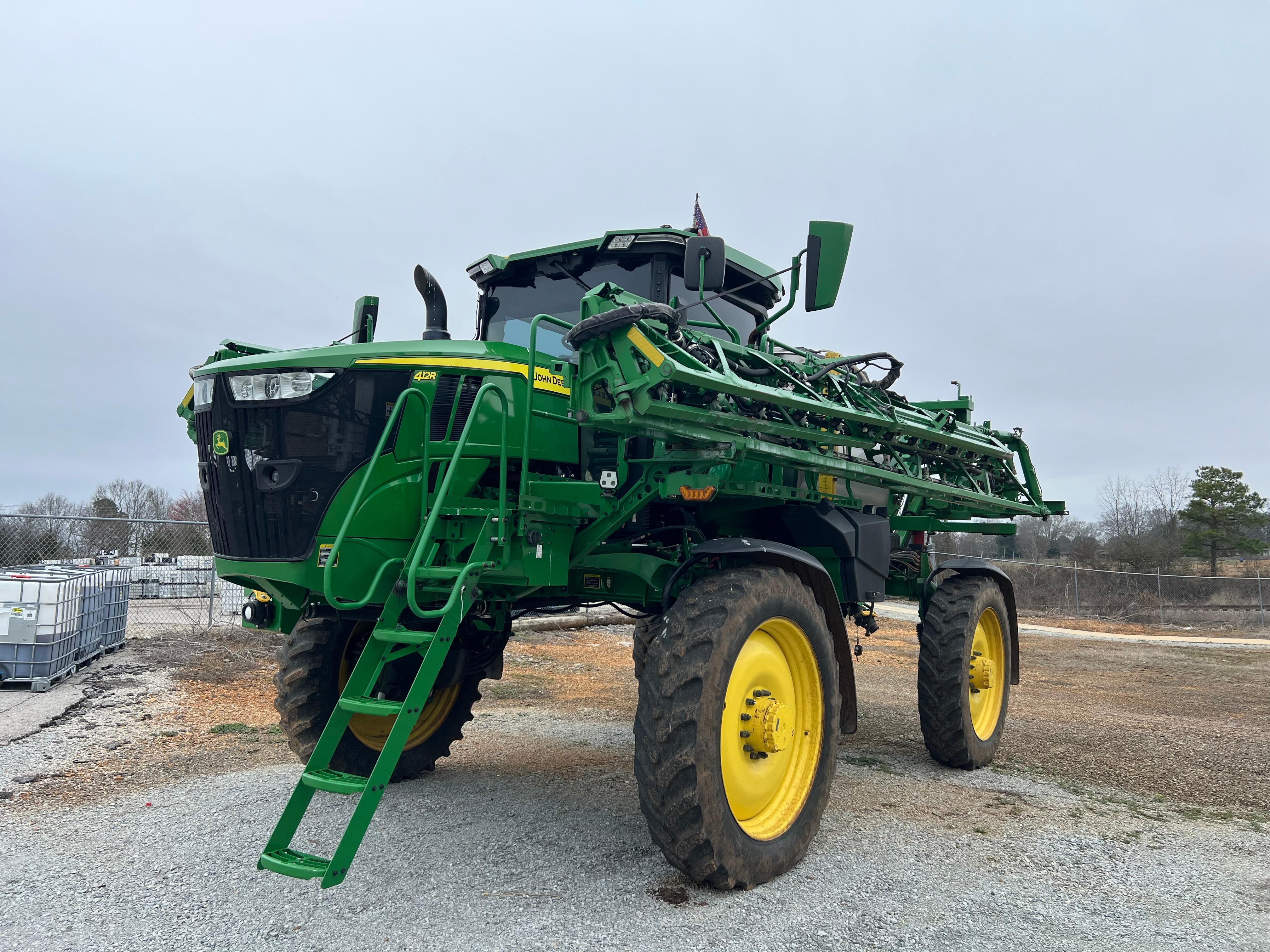 John Deere 412R