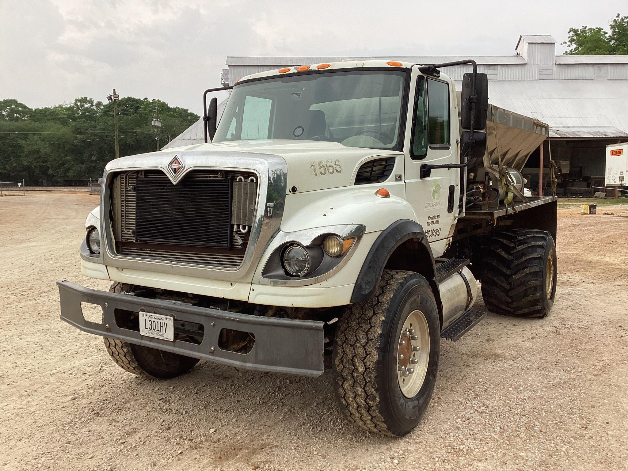 International Spreader Truck