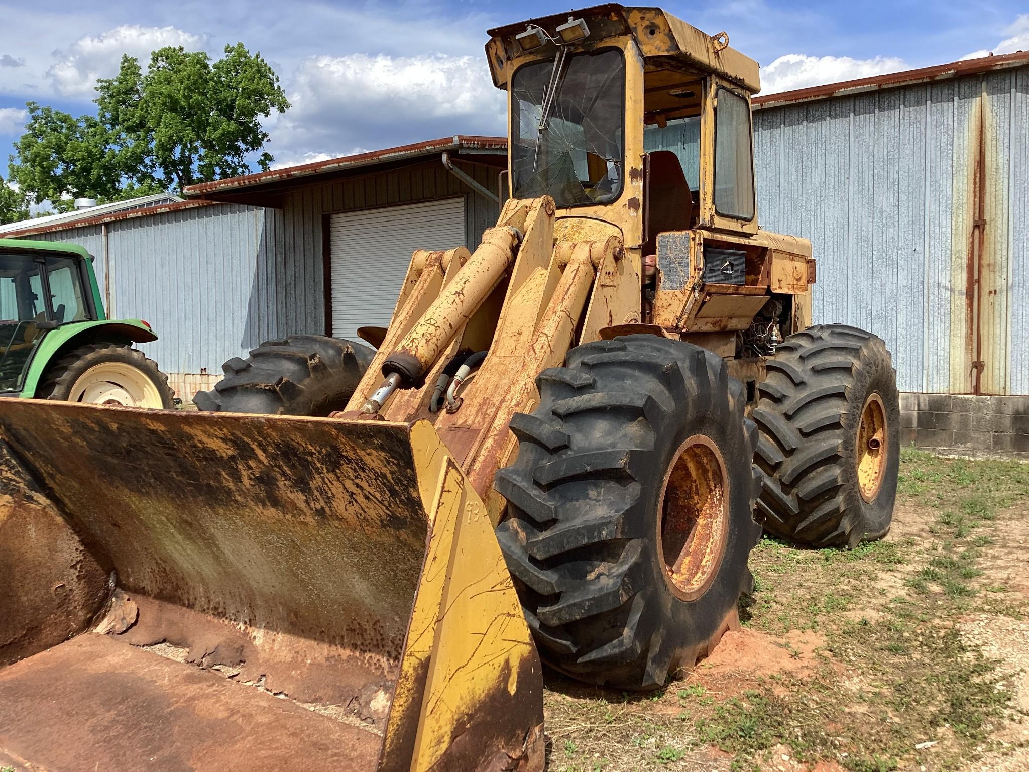 John Deere 644 Loader
