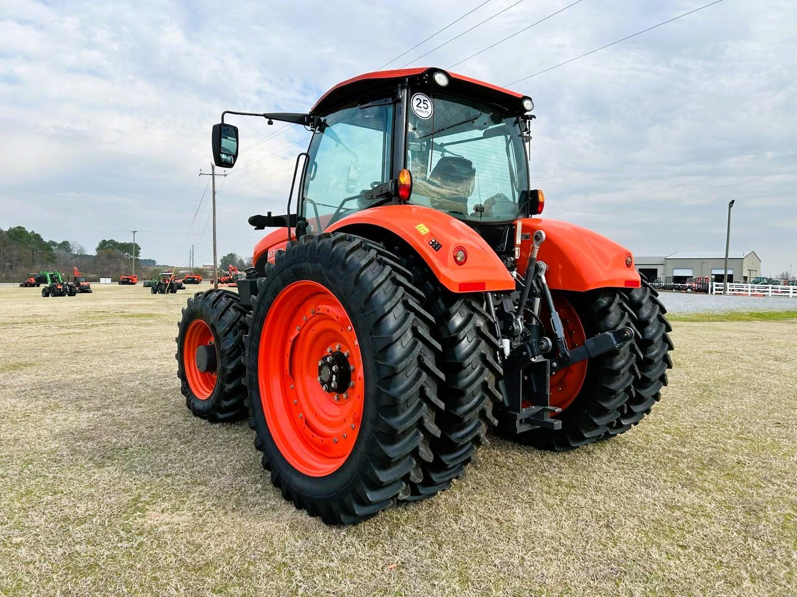 2023 KUBOTA M7-174 PREMIUM Tractor