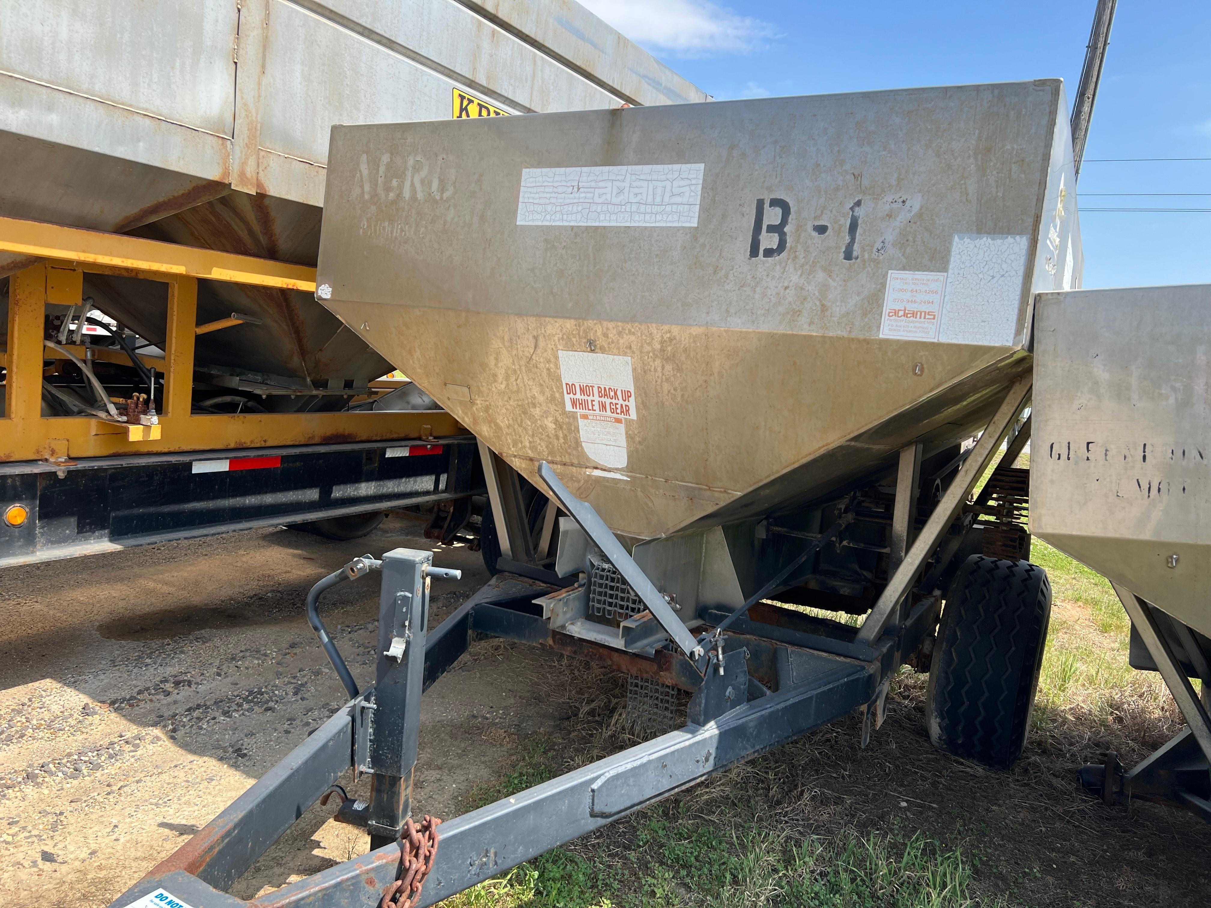 NO RESERVE - Adams 6 Ton Spreader 15908