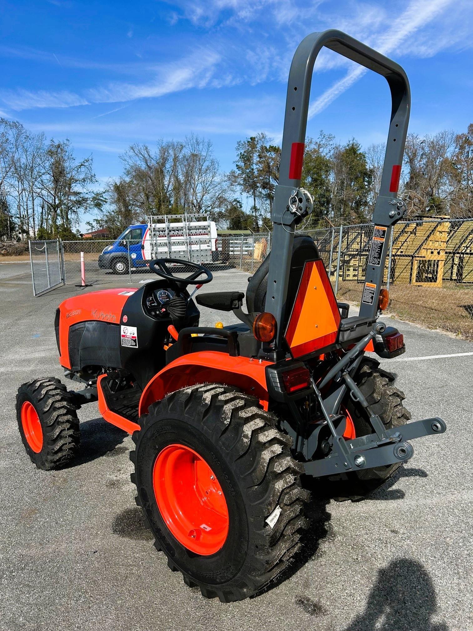 2023 Kubota Compact Tractor B2301HSD-1