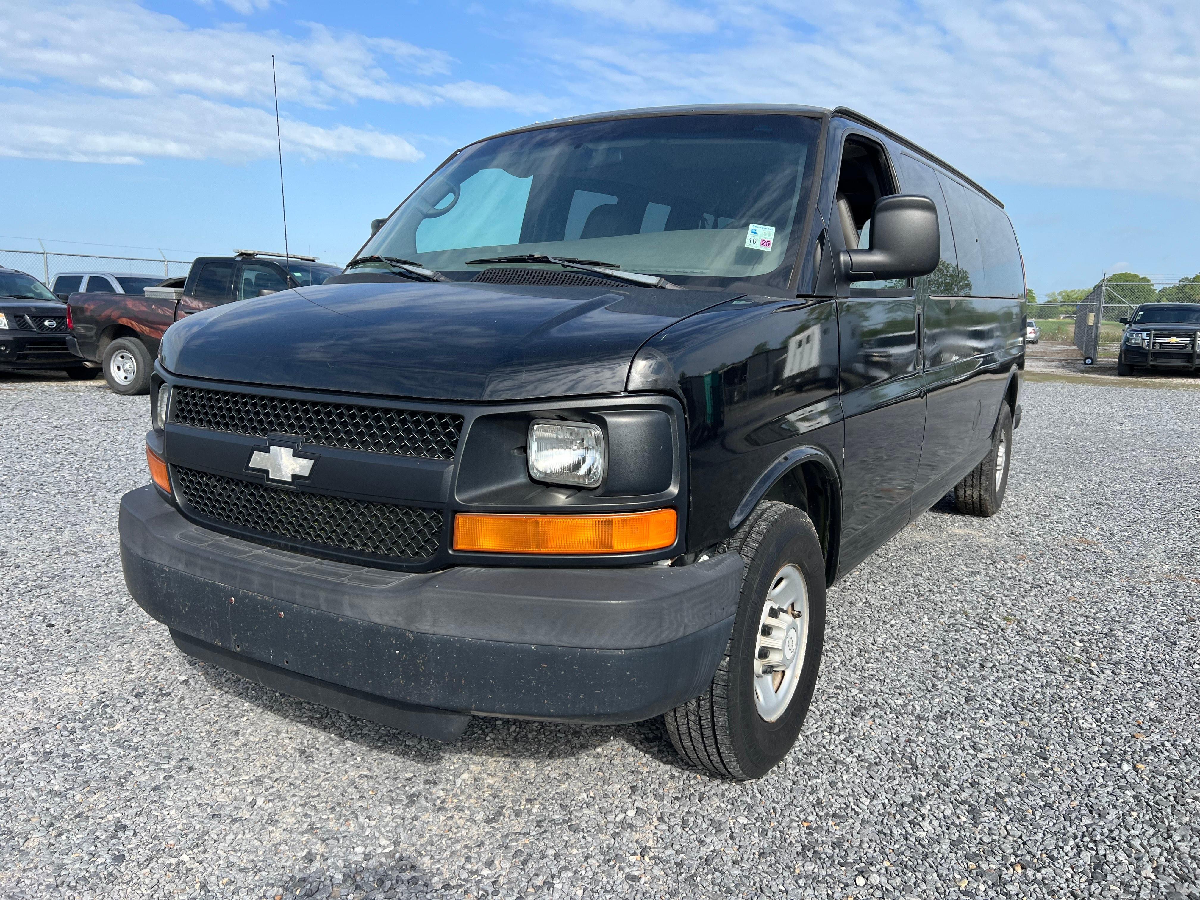 NO RESERVE! Chevrolet Express Van