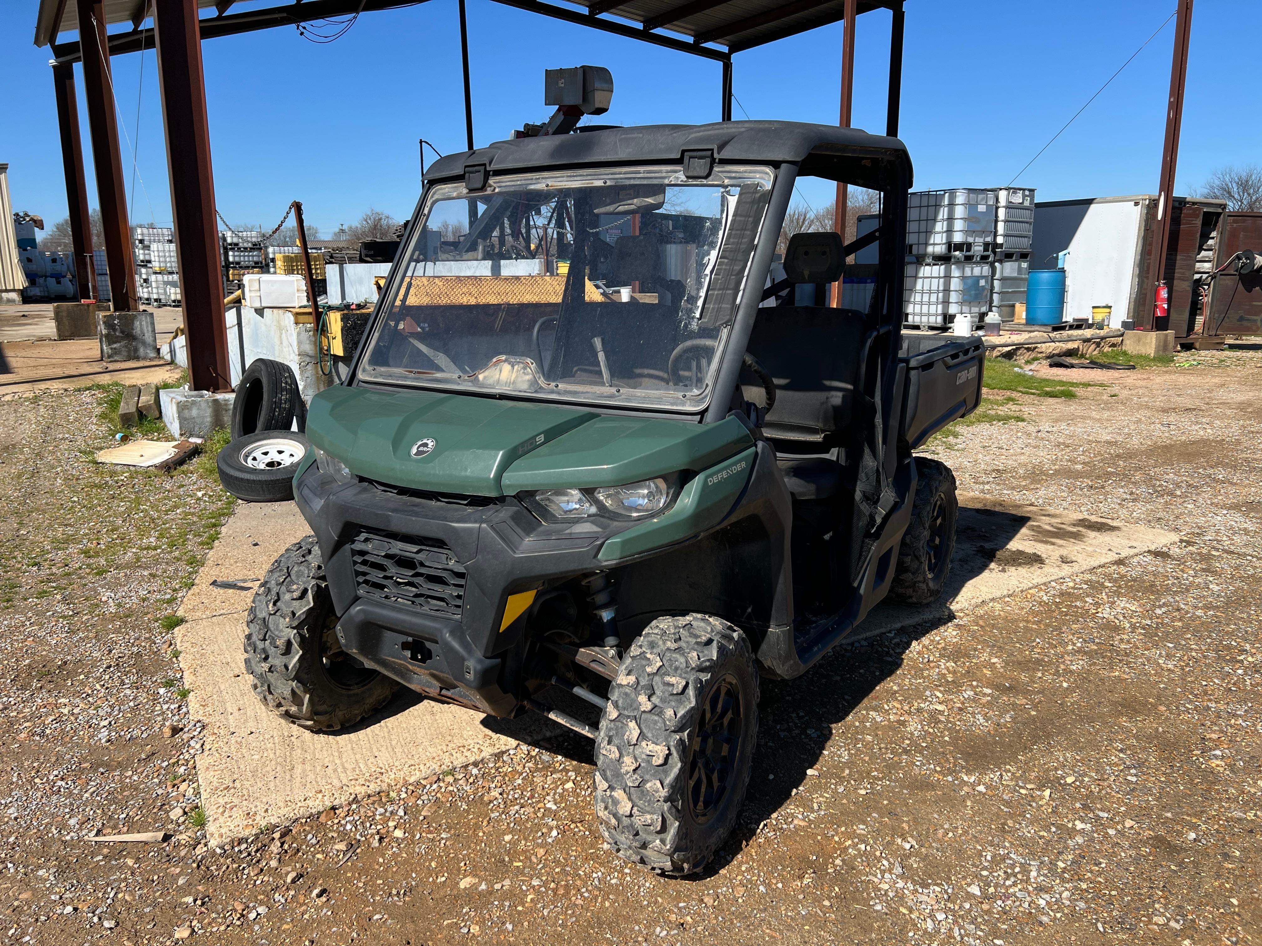 Can Am Defender