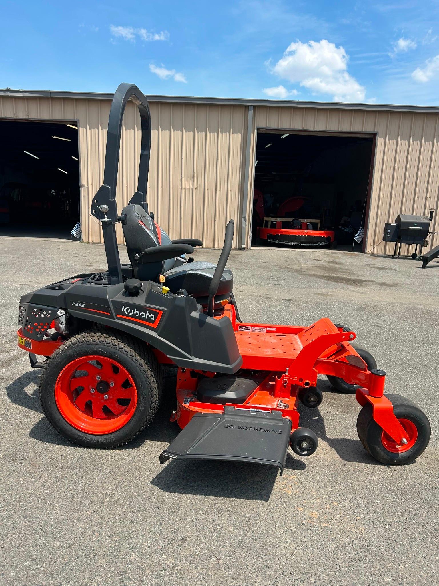 Kubota Z242KW-48 Zero Turn Mower Homeowner