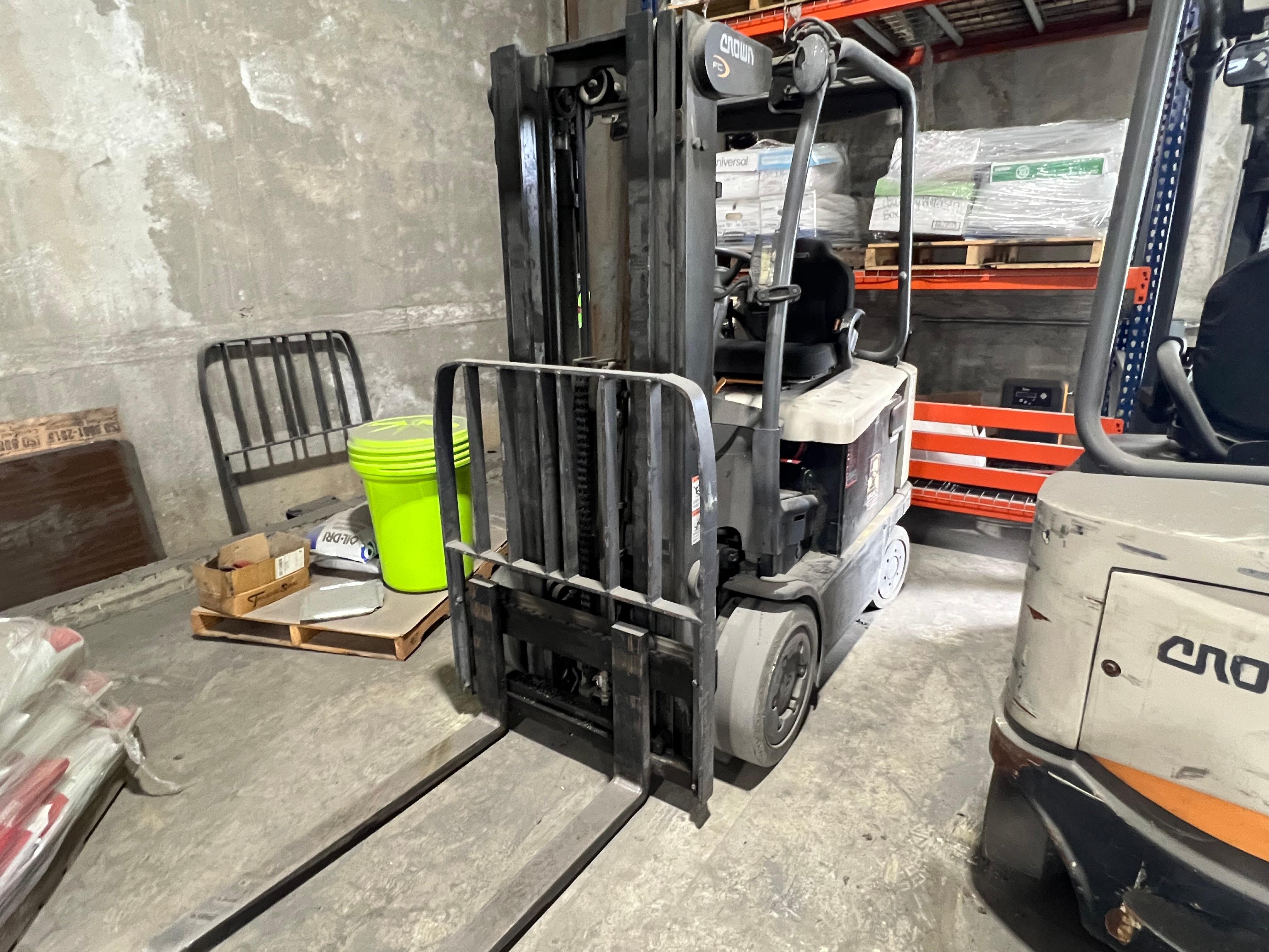 2014 Crown Forklift
