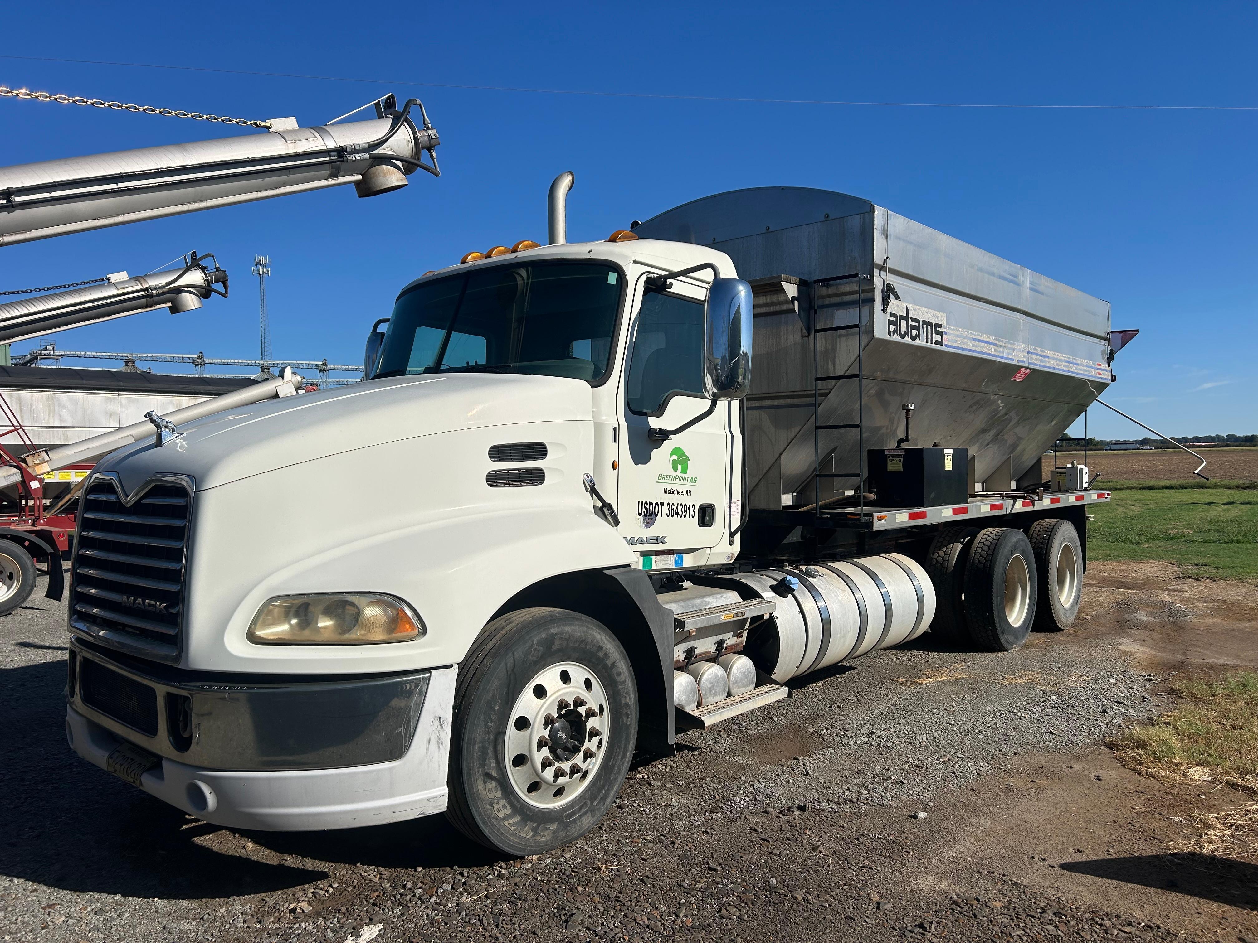 2012 MACK Tender Truck w/ADAMS Rear Discharge Bed Auger