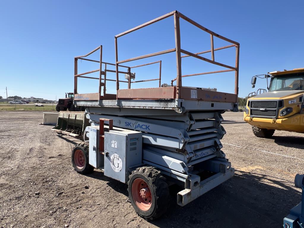 2005 John Deere AT9500 For Sale (71003030) from Guinn Auction Company