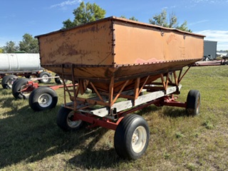 Minnesota 250 Gravity  Wagon