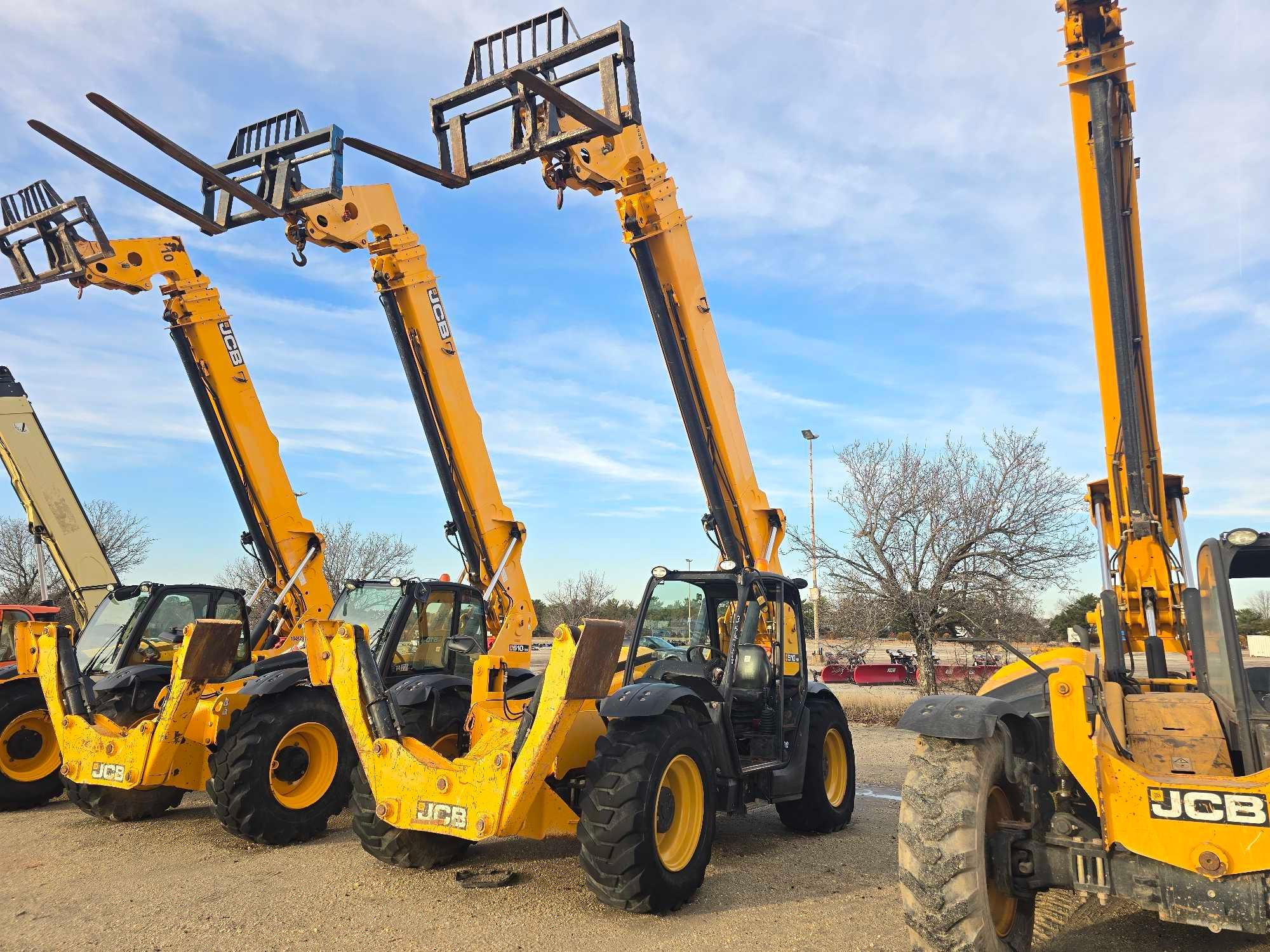 Photo of a 2016 JCB 510-56  