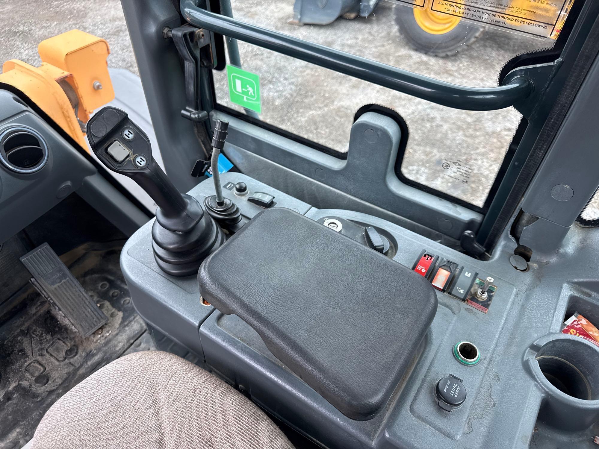Hyundai HL7709