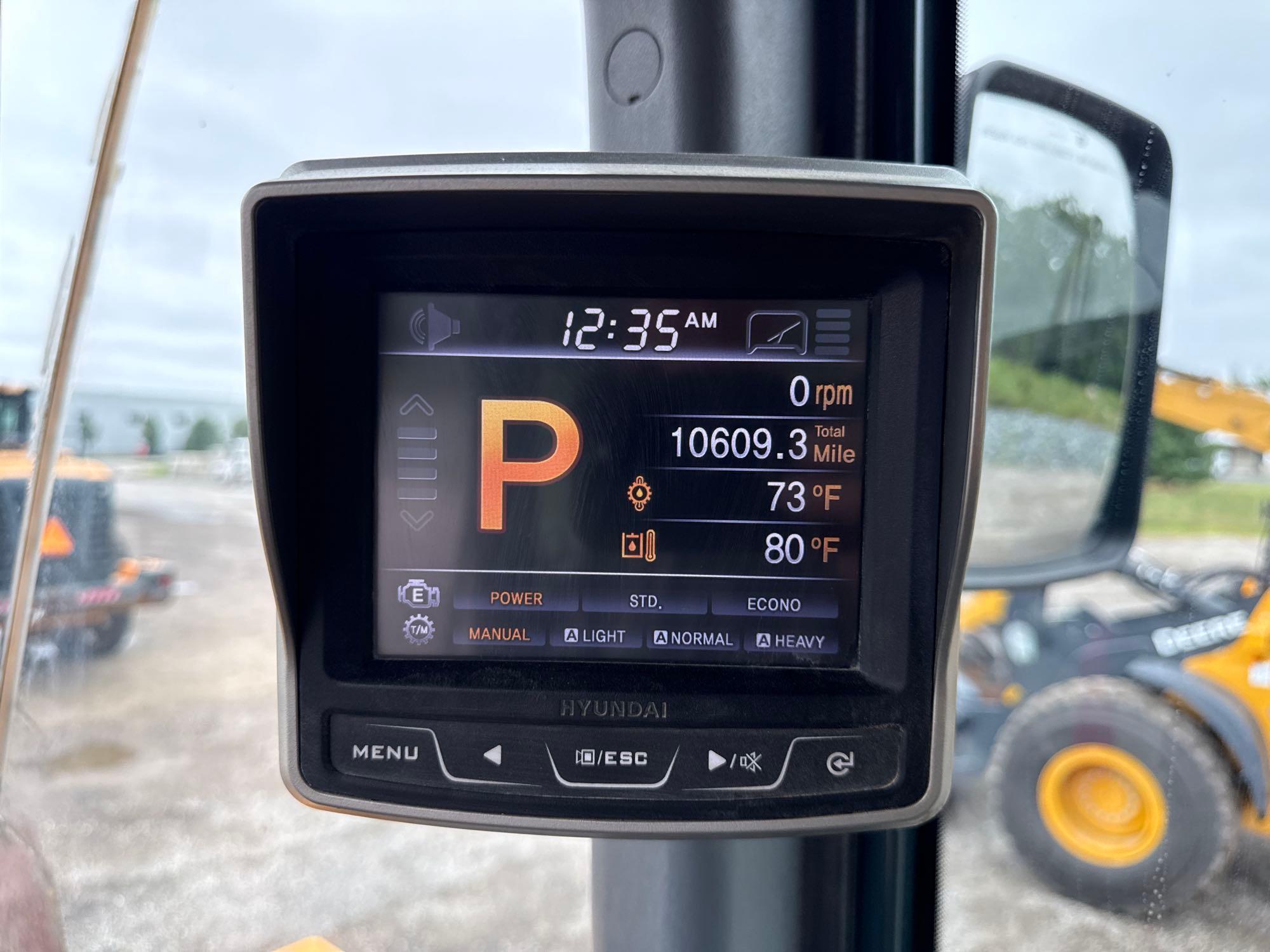 Hyundai HL7709