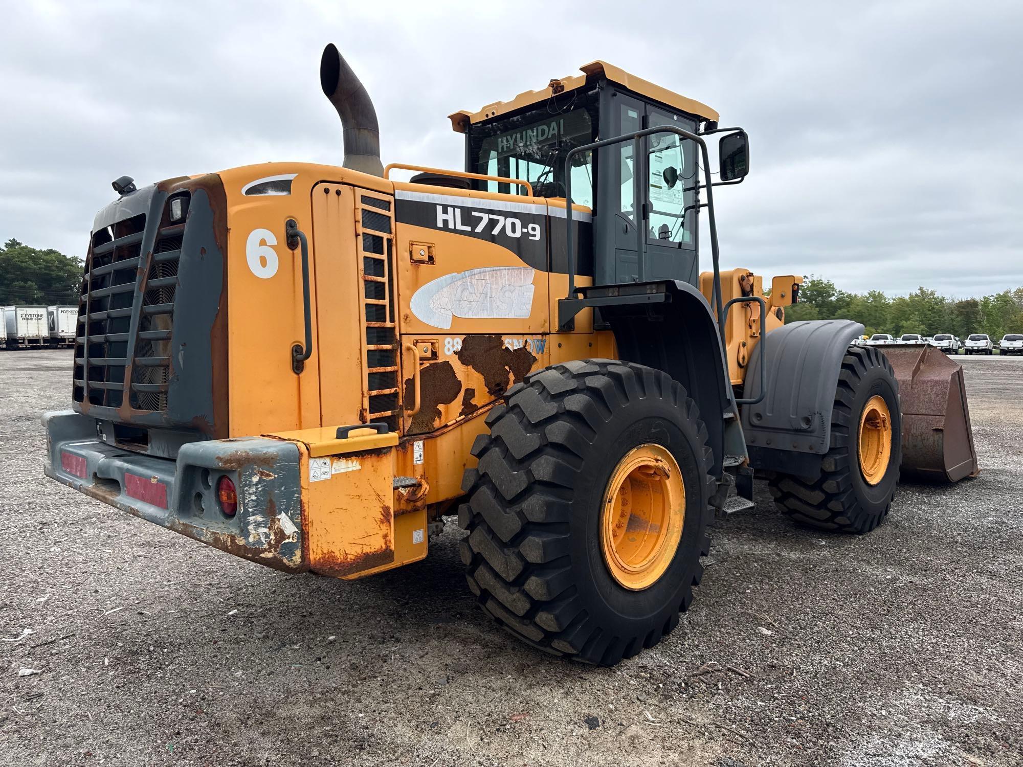 Hyundai HL7709