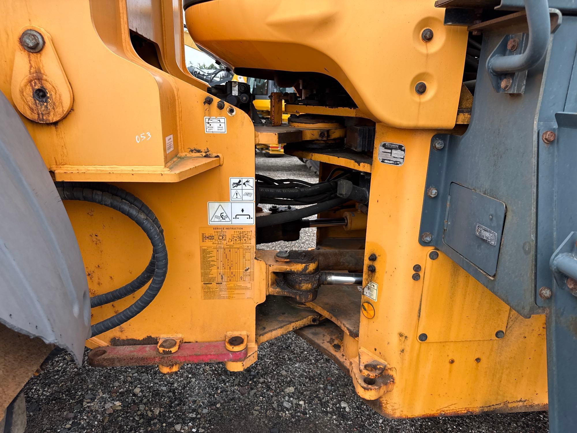Hyundai HL7709
