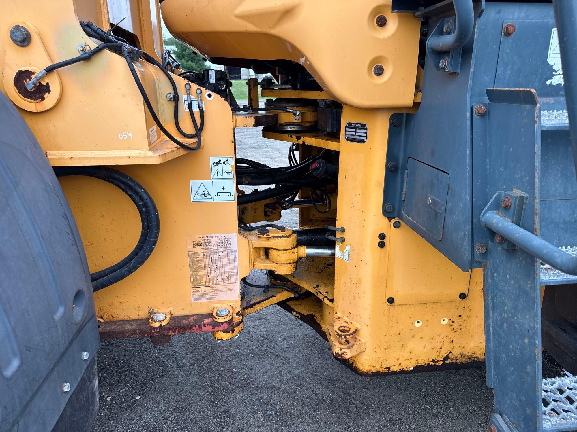 Hyundai HL7709