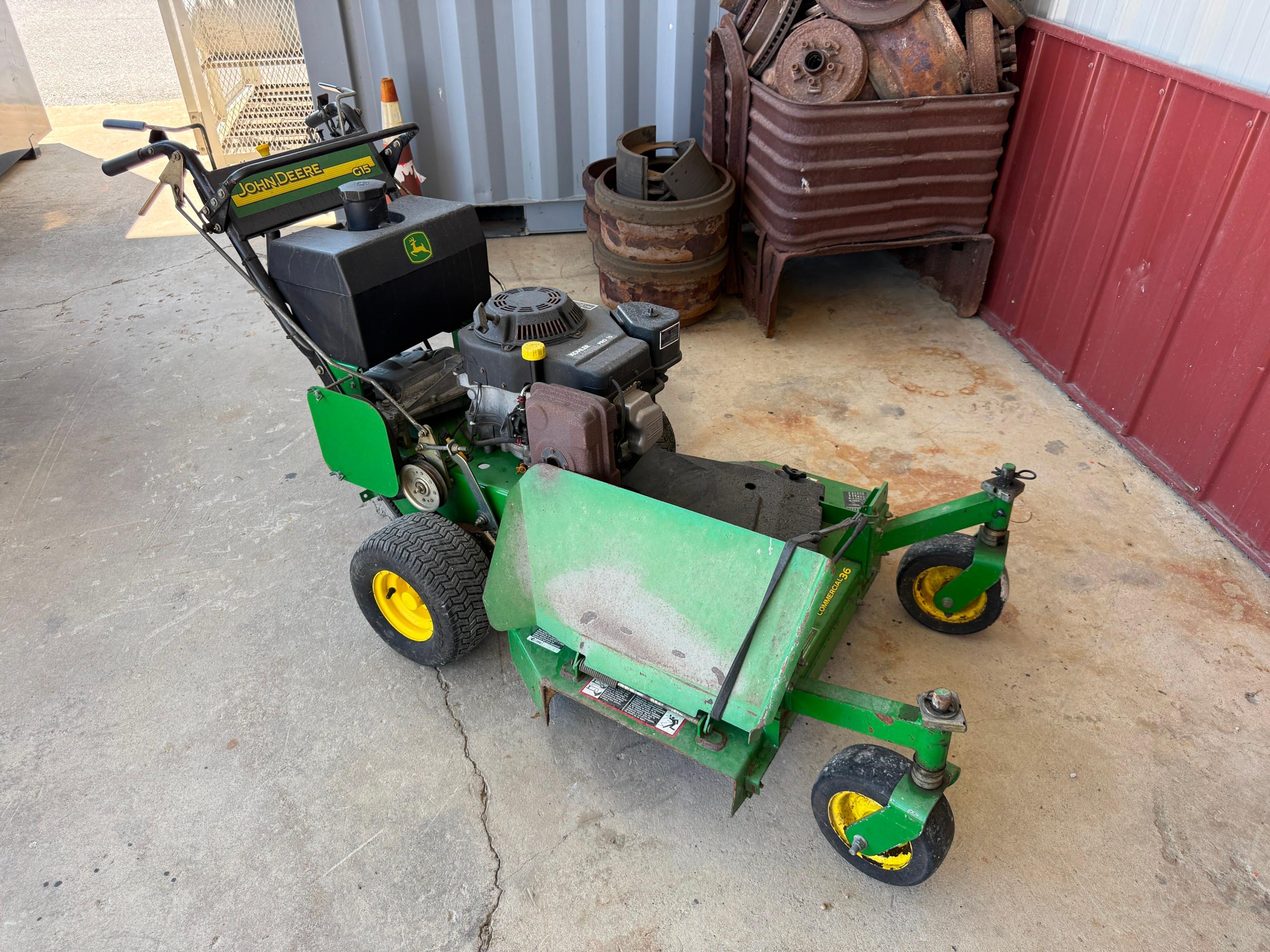 John Deere G15