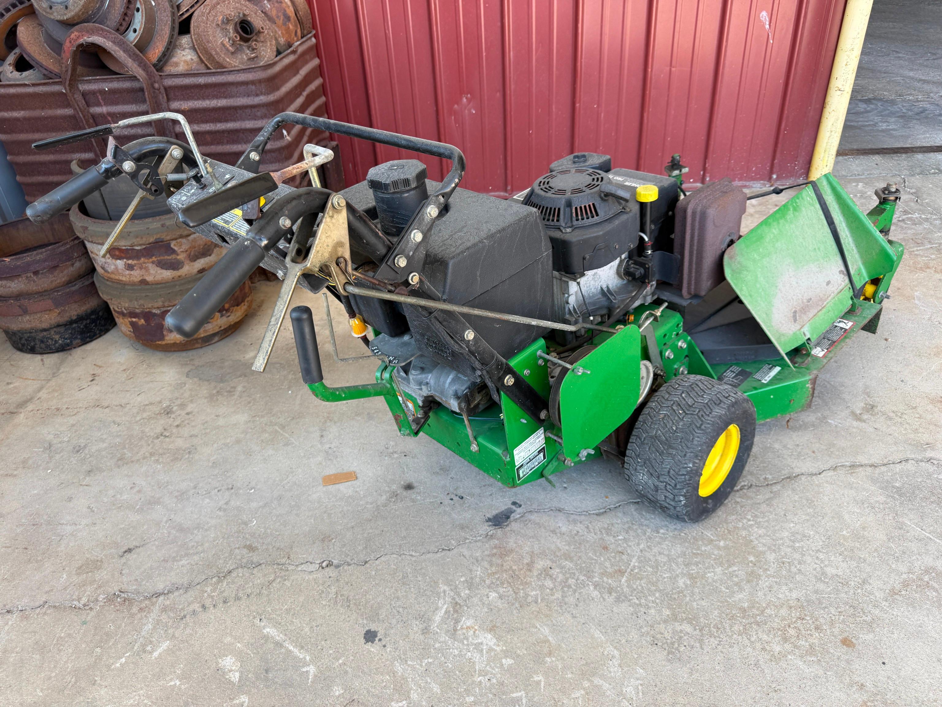 John Deere G15