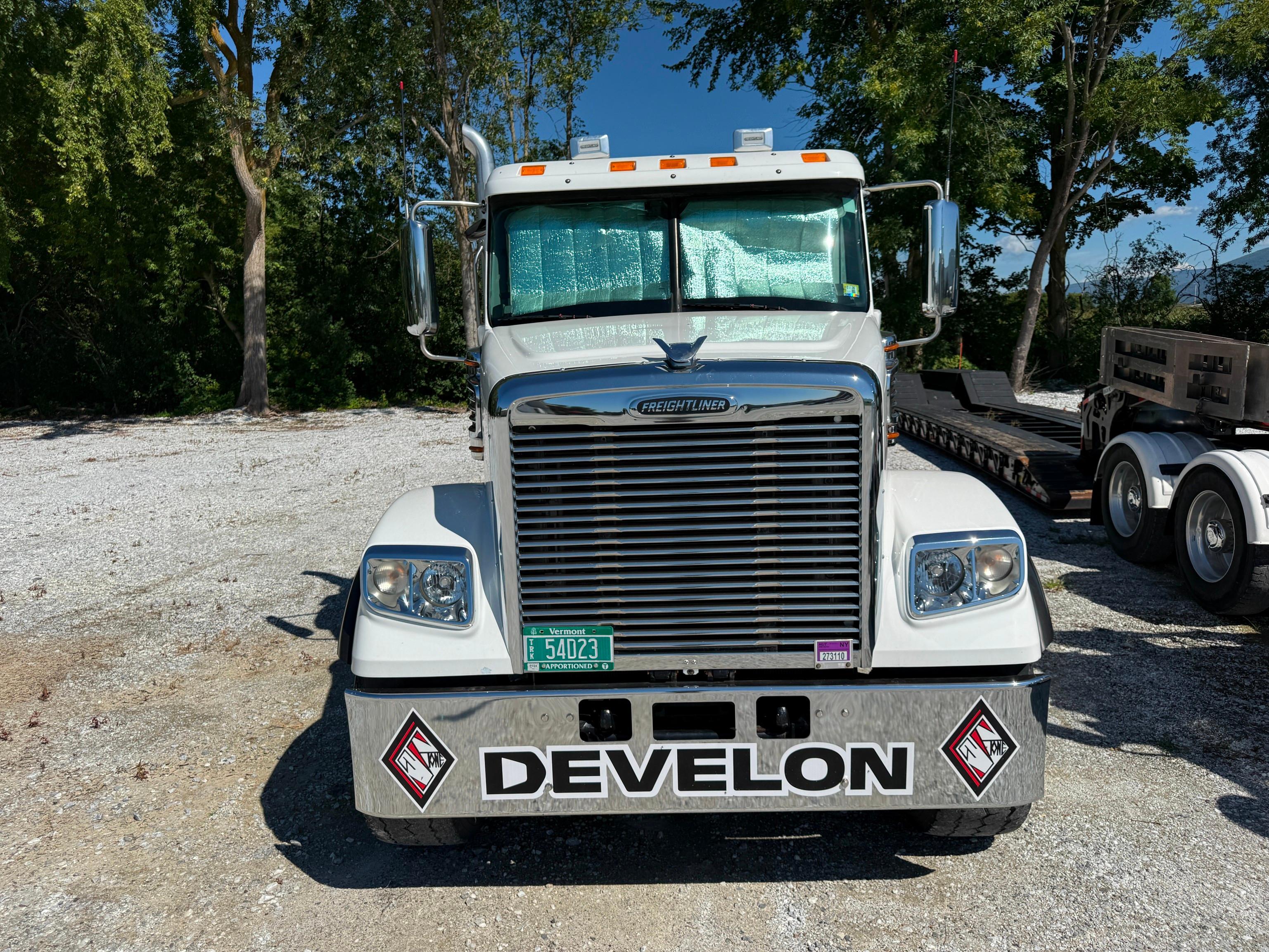 2018 Freightliner 122SD