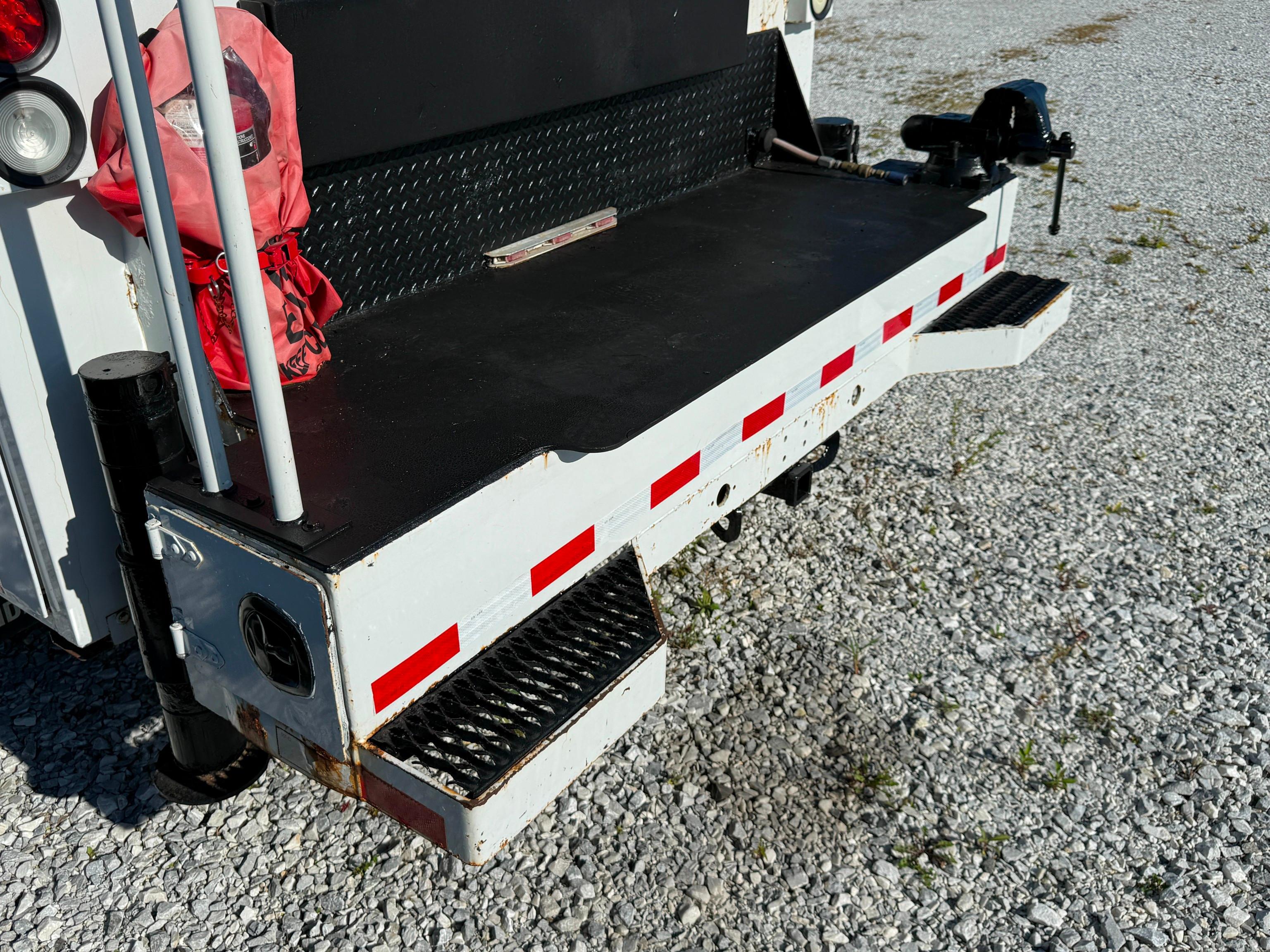 2007 Ford F750 XLT