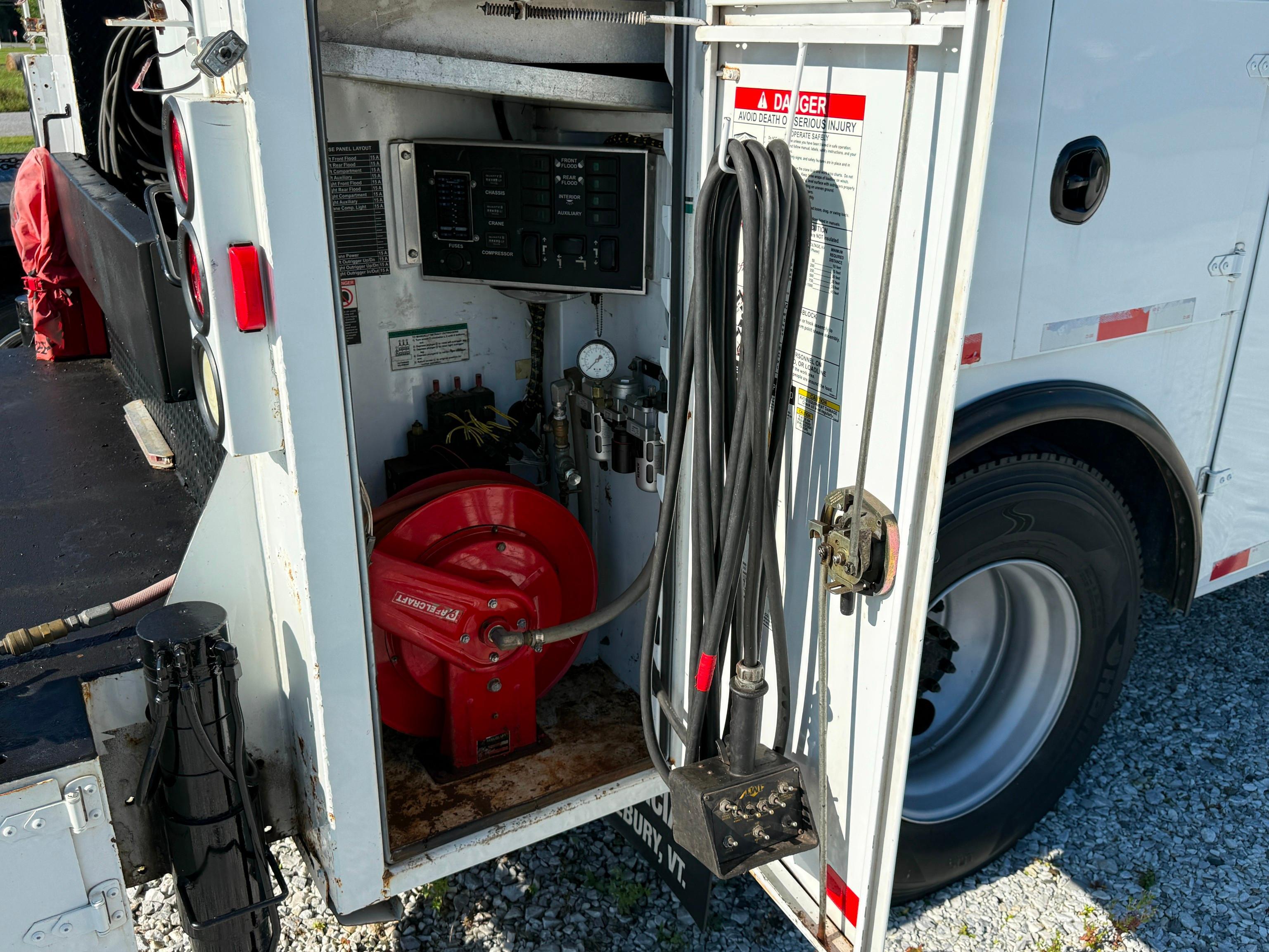 2007 Ford F750 XLT
