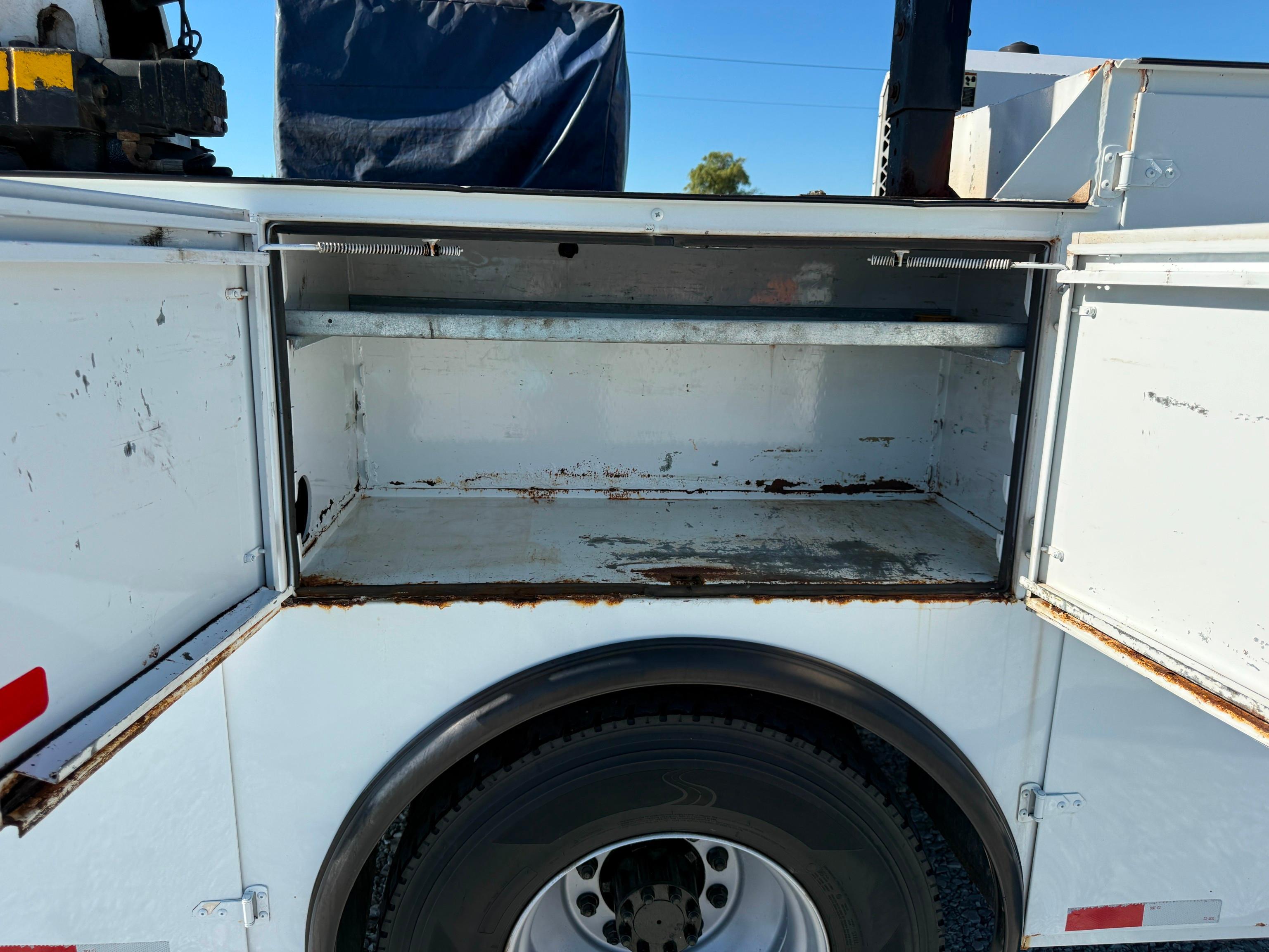 2007 Ford F750 XLT
