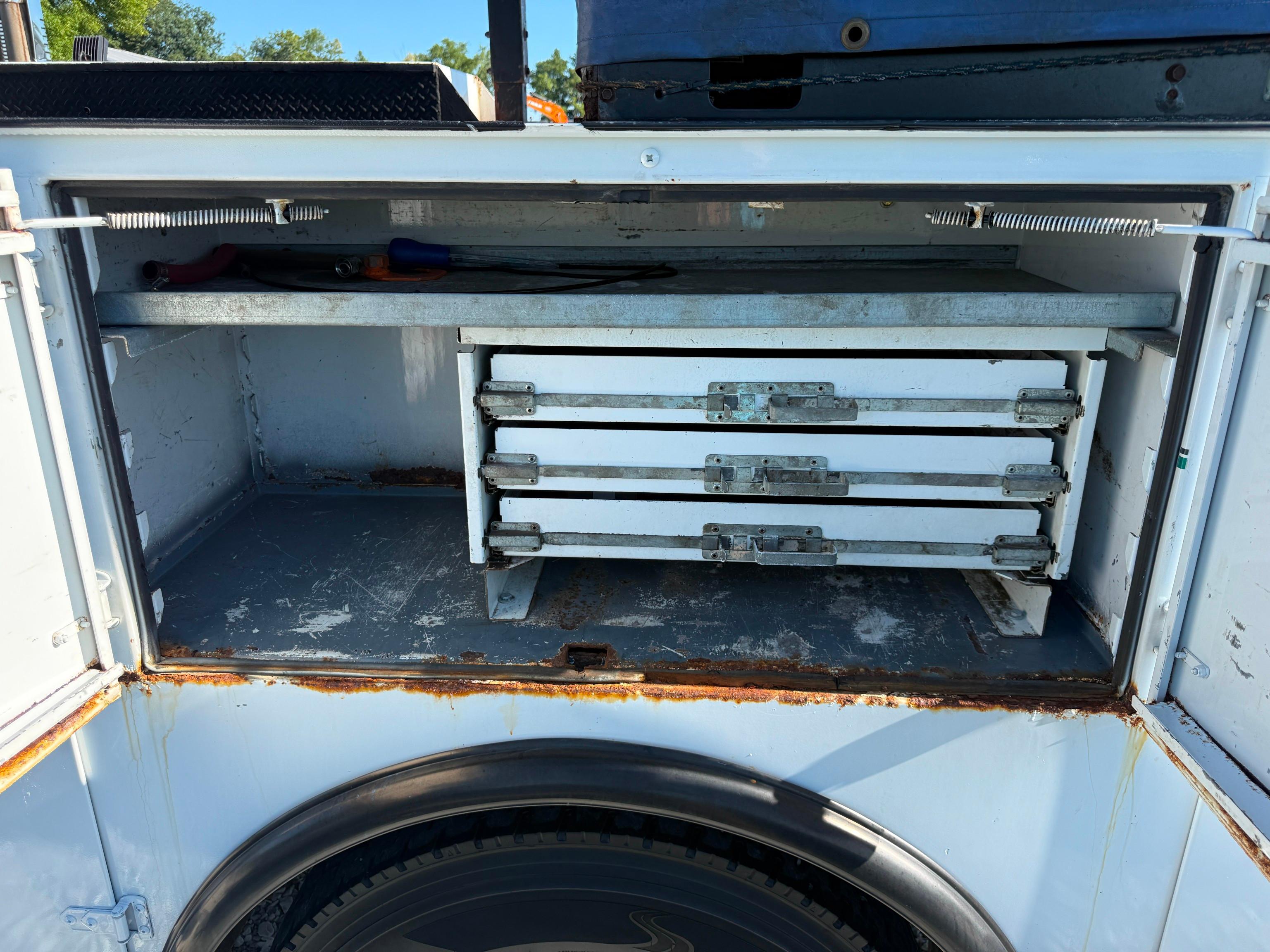2007 Ford F750 XLT