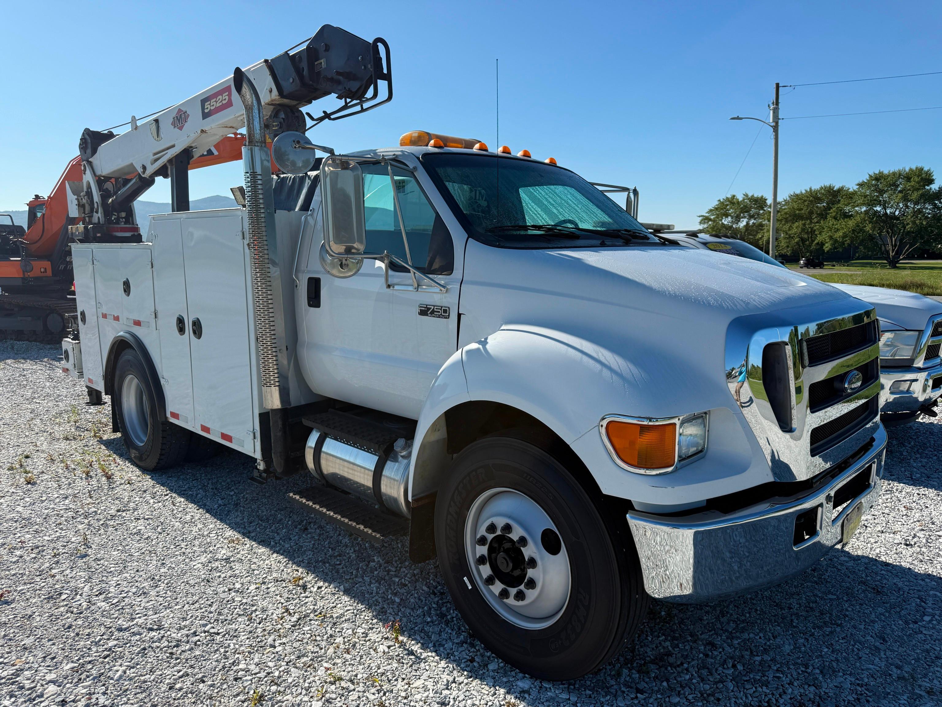 2007 Ford F750 XLT