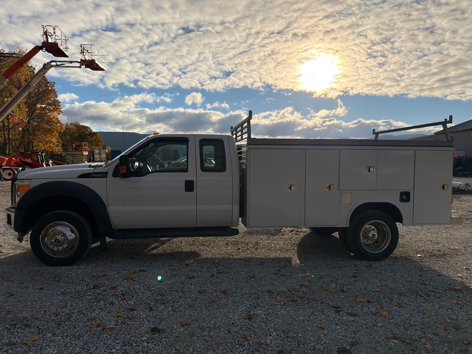 2012 Ford F-450 XL SD