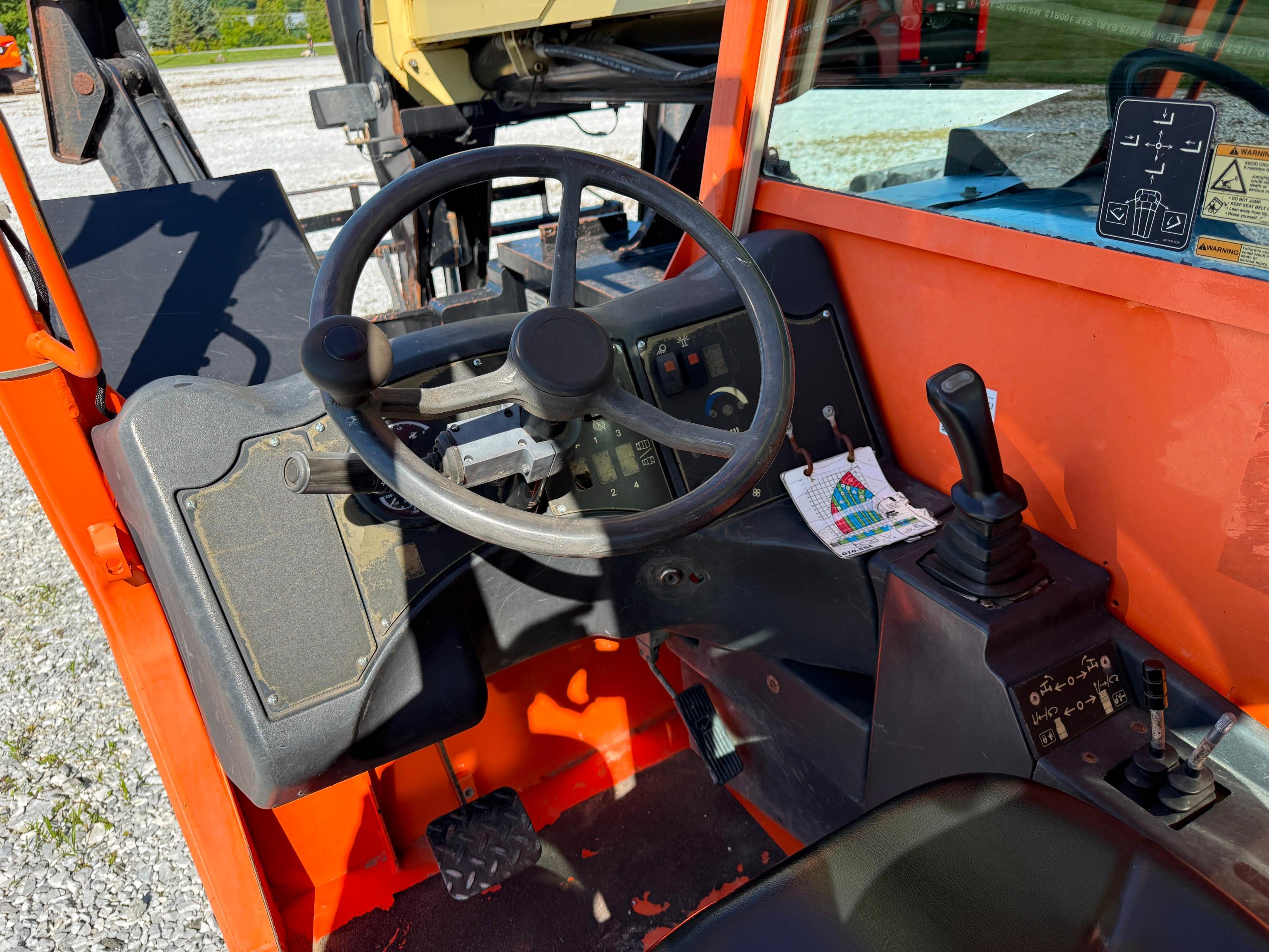 JLG G10-55A