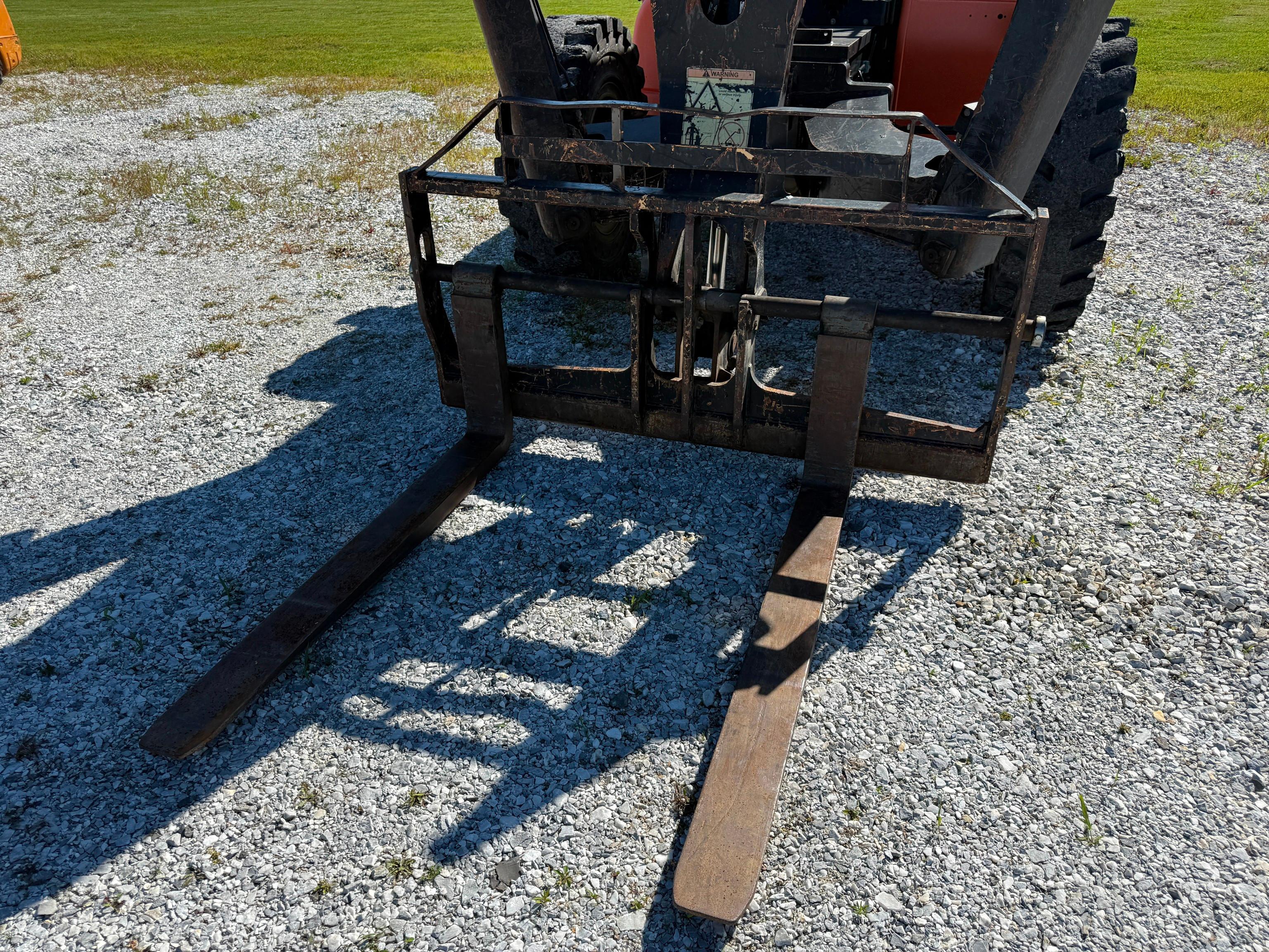 JLG G10-55A
