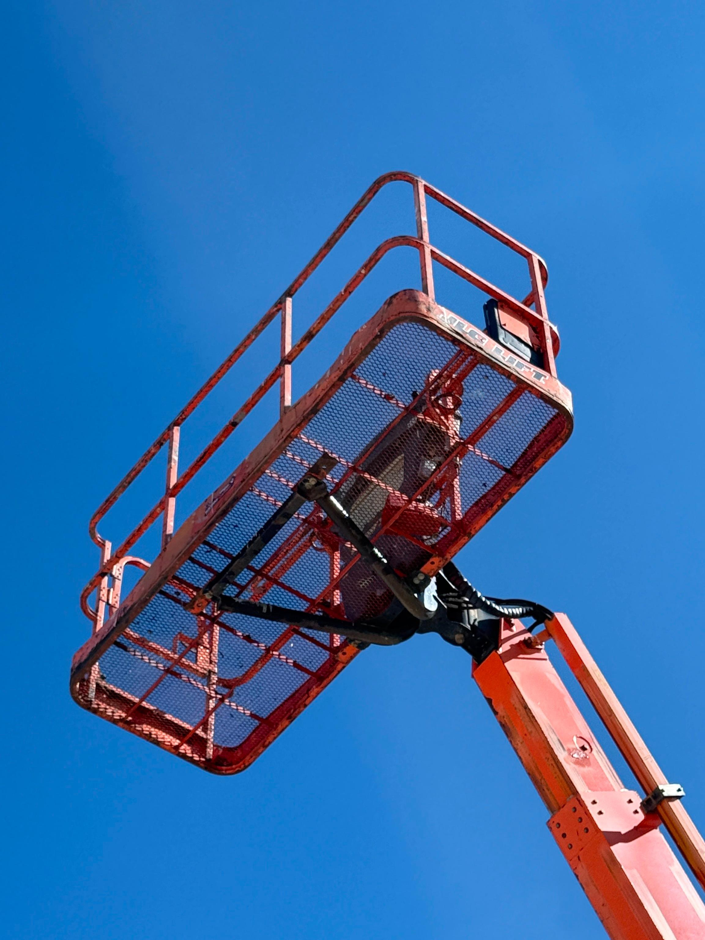 2020 JLG 600S