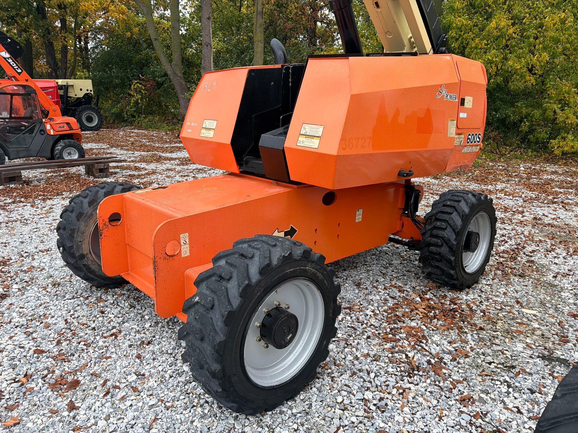 2020 JLG 600S