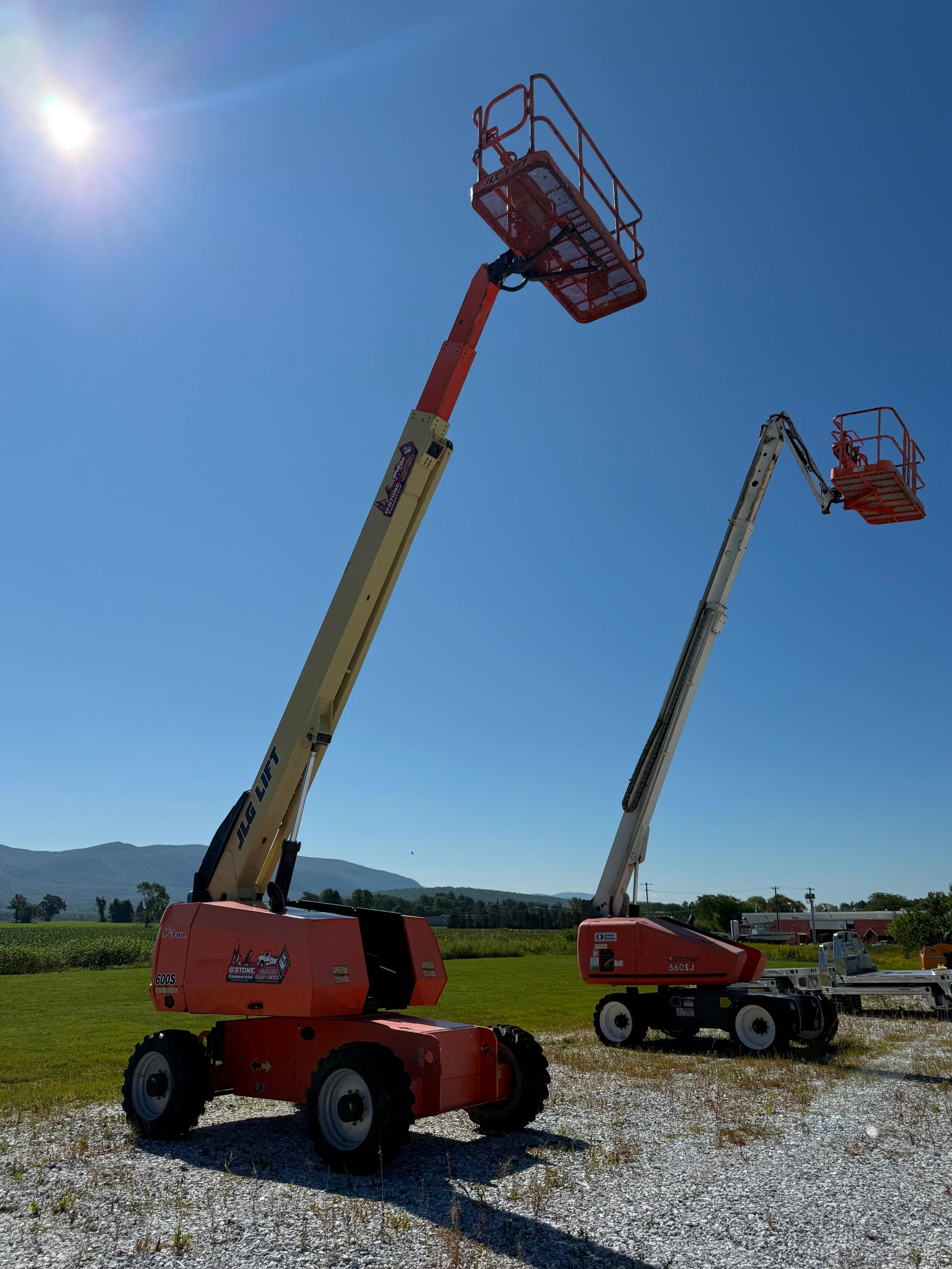 2020 JLG 600S