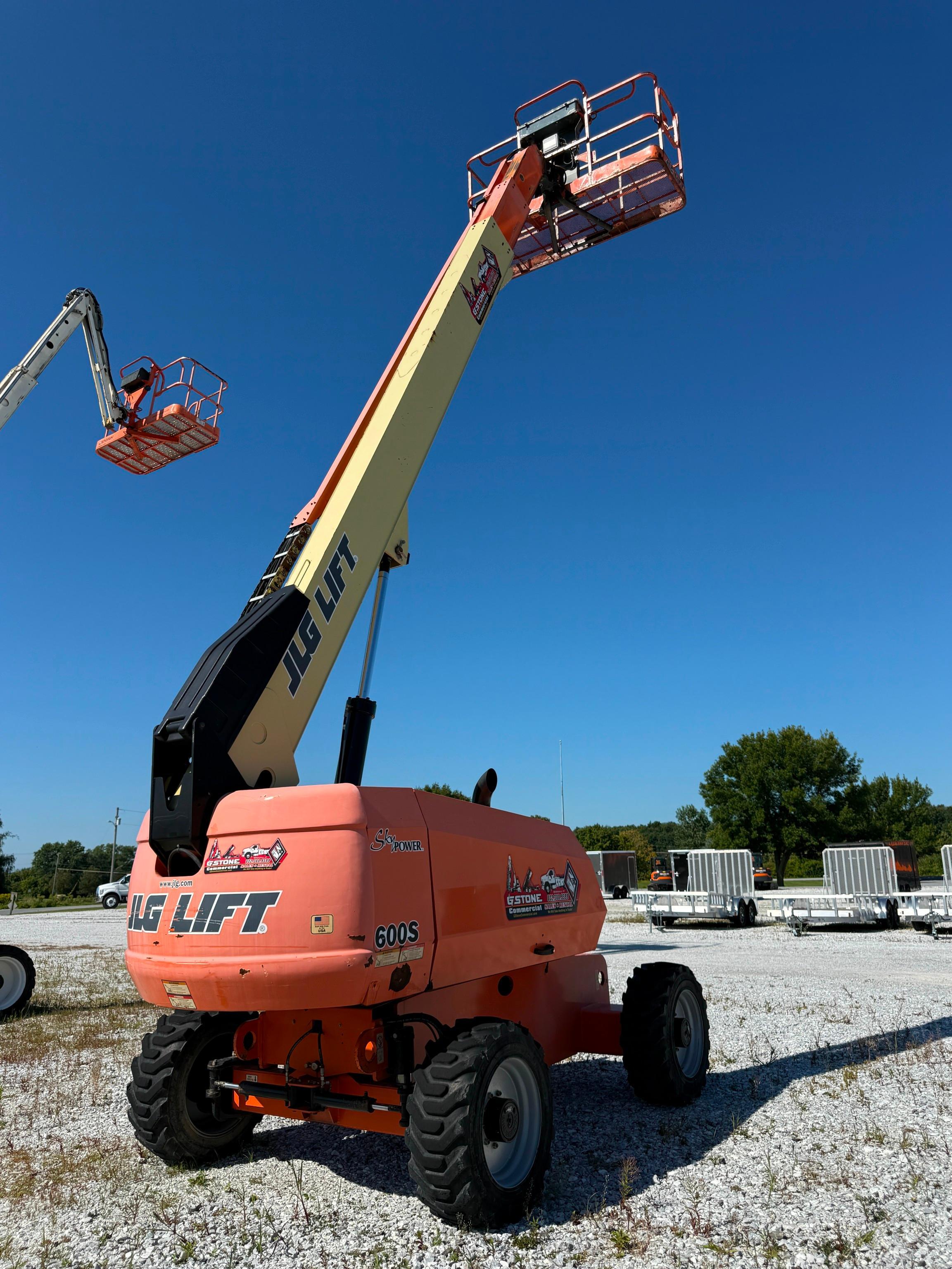 2020 JLG 600S