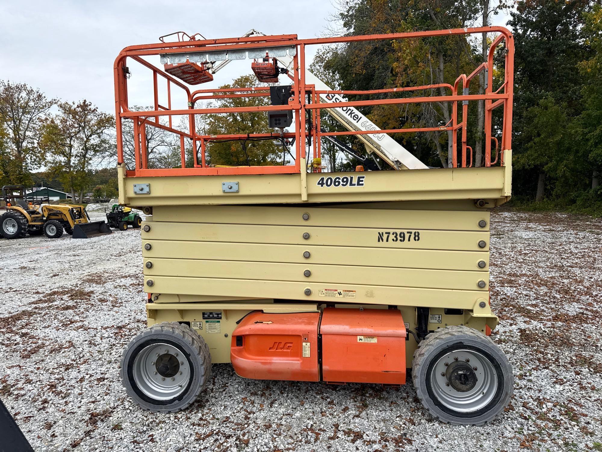 JLG 4069LE