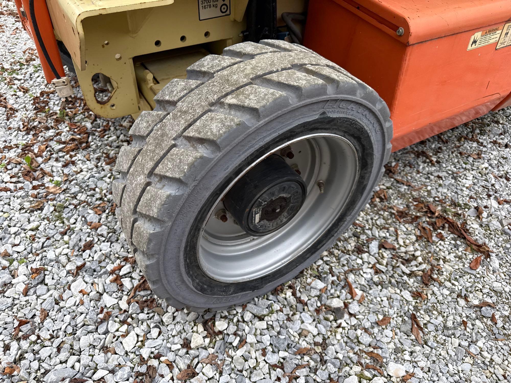 JLG 4069LE