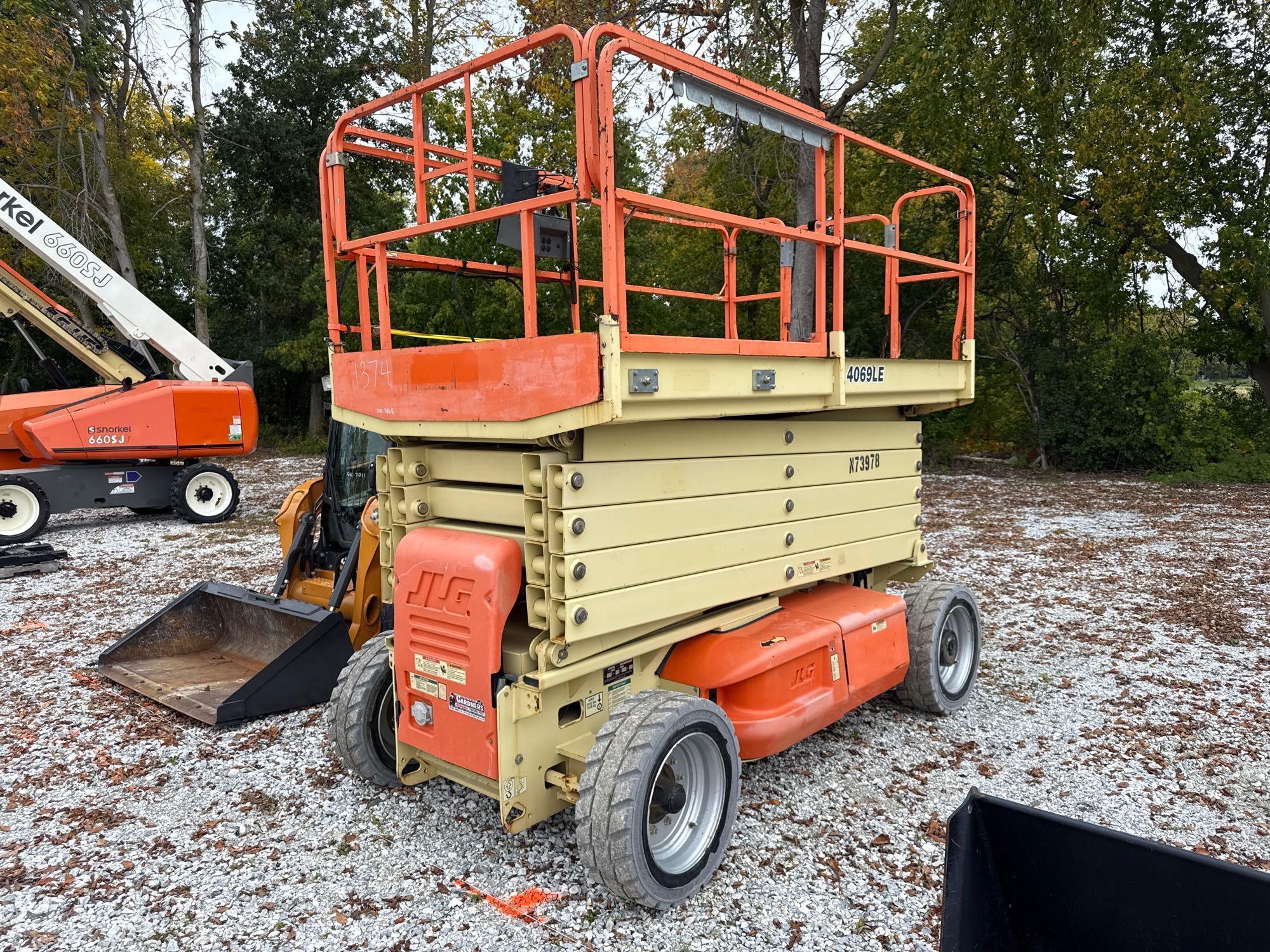 JLG 4069LE