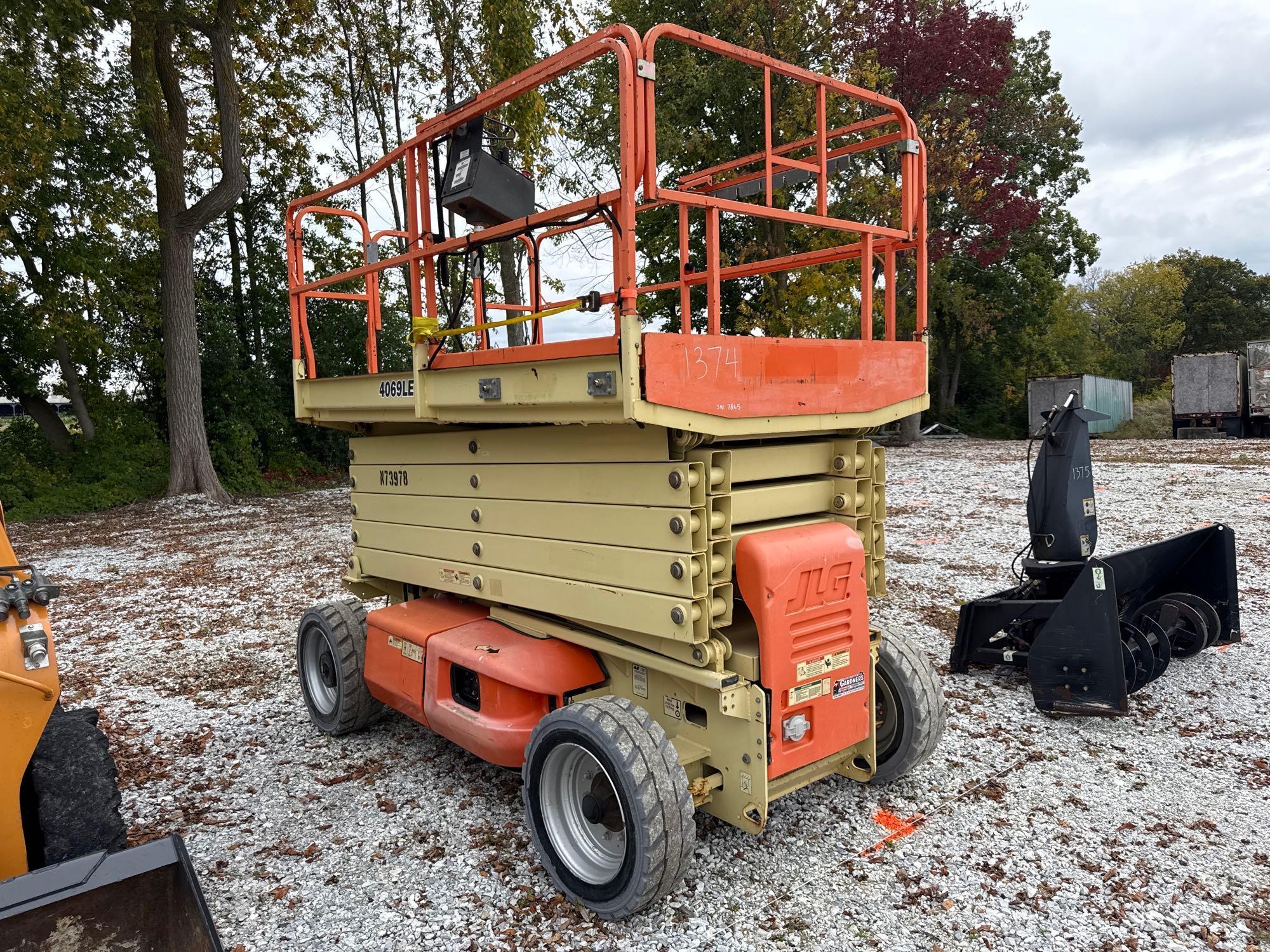 JLG 4069LE