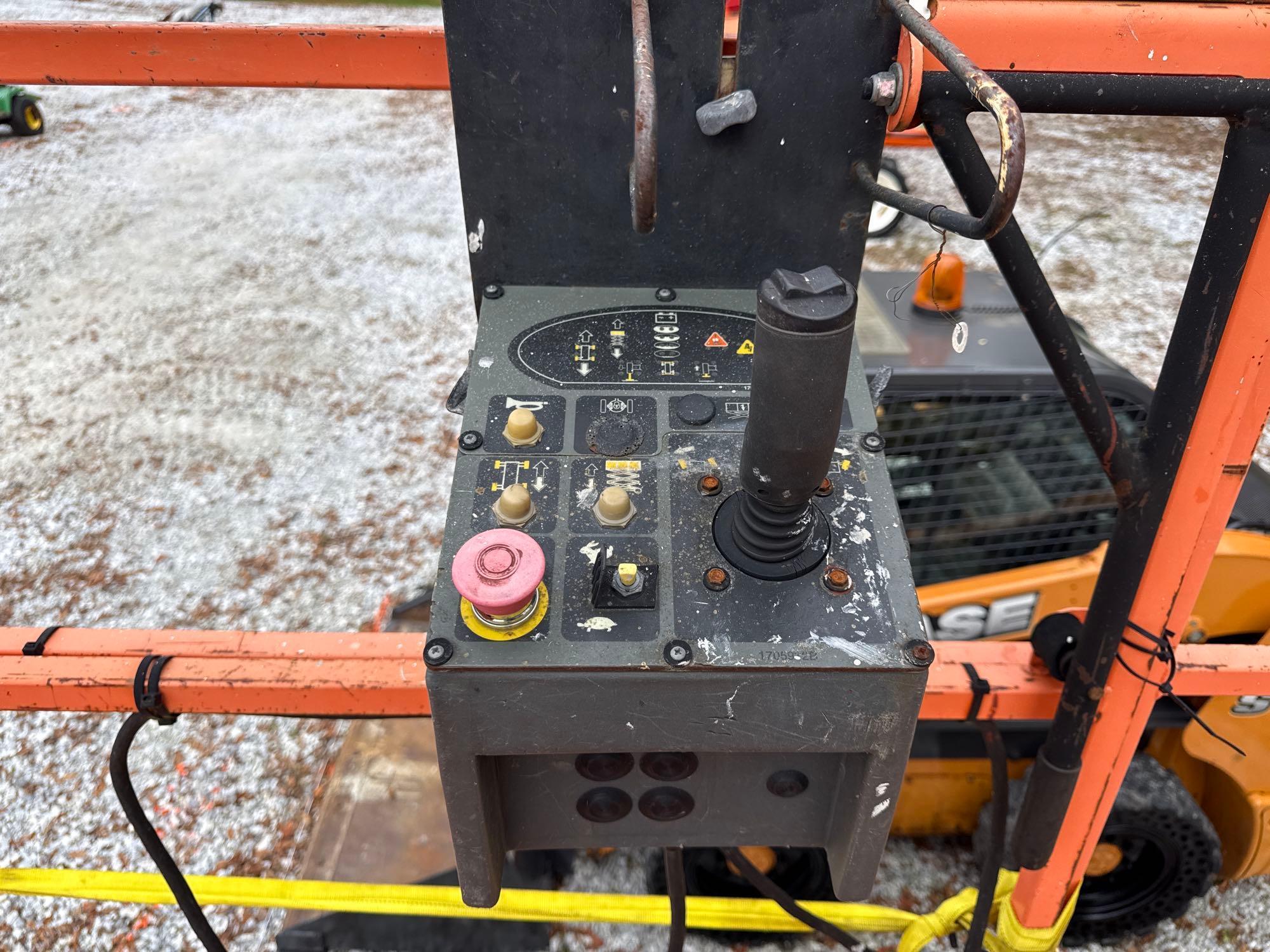 JLG 4069LE