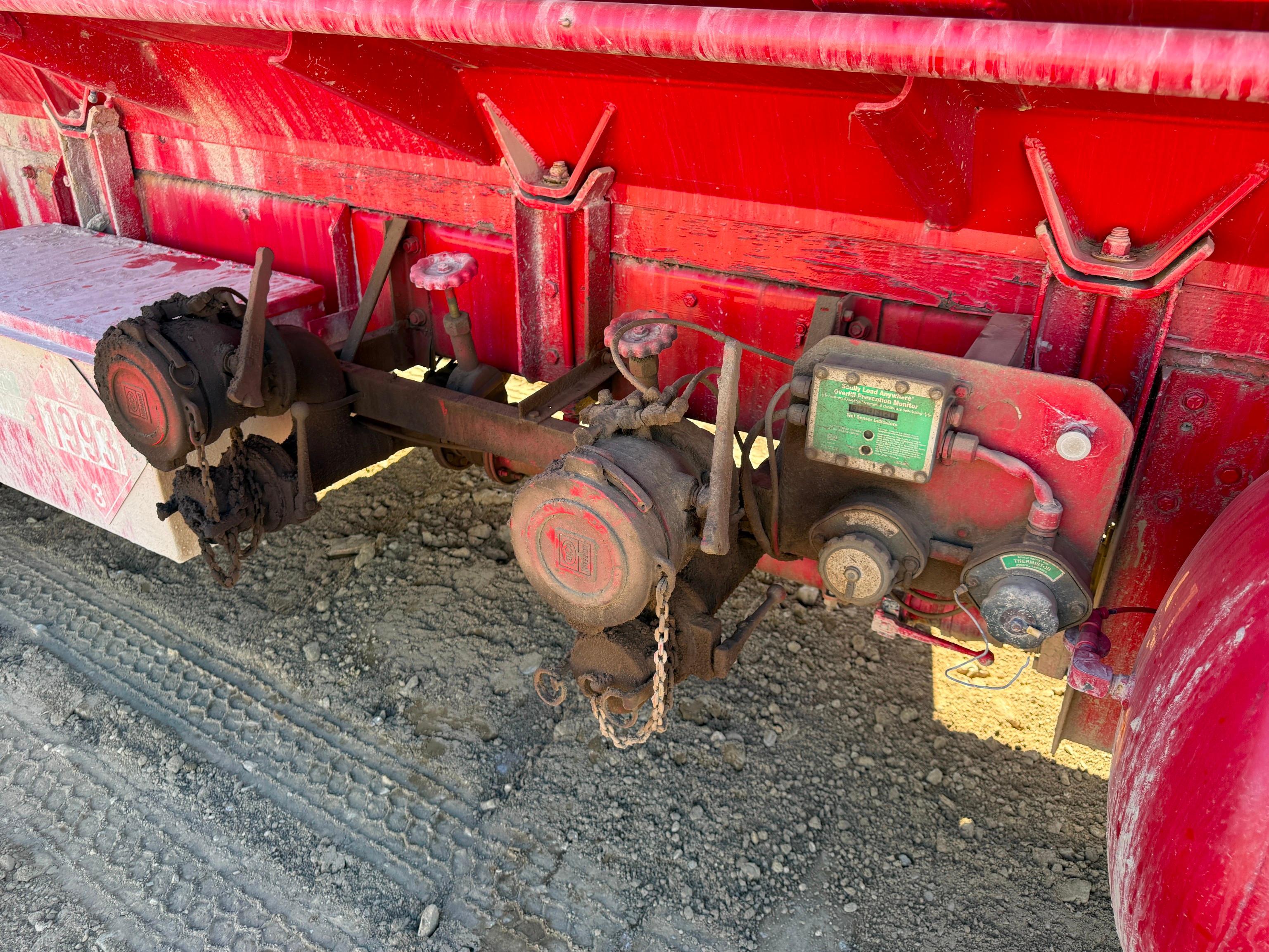 1998 Mack RD688S
