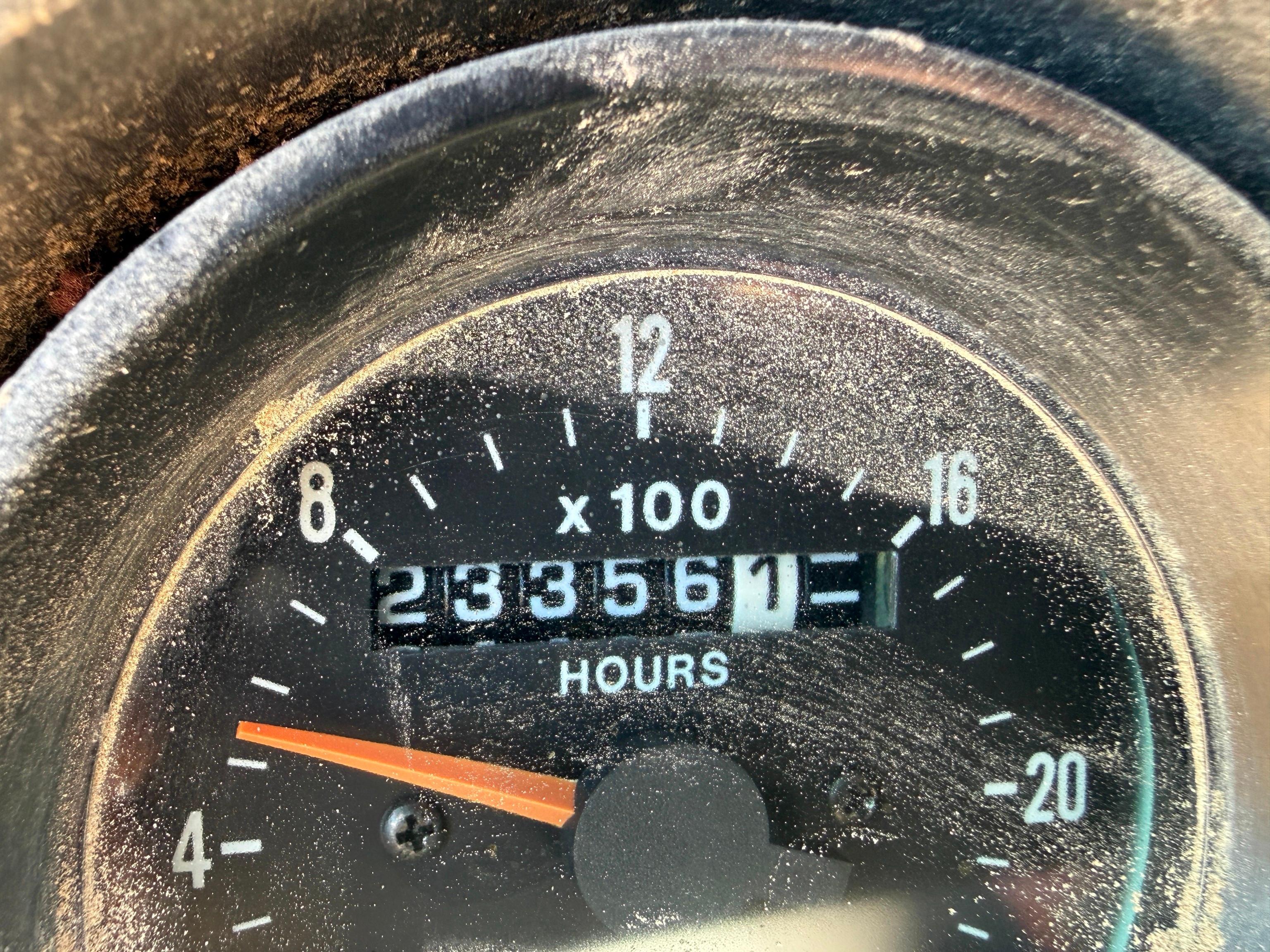 1998 Mack RD688S