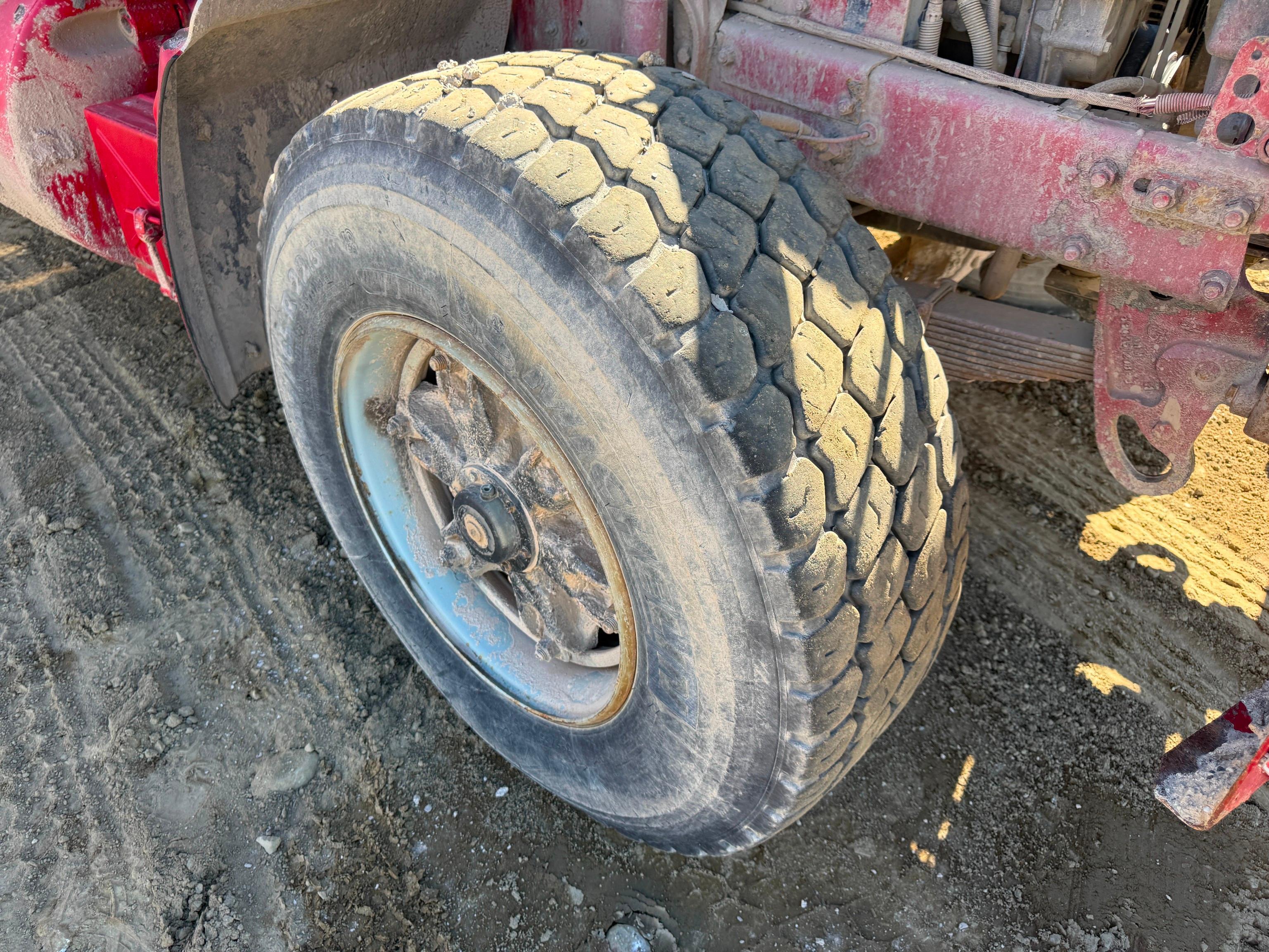 1998 Mack RD688S
