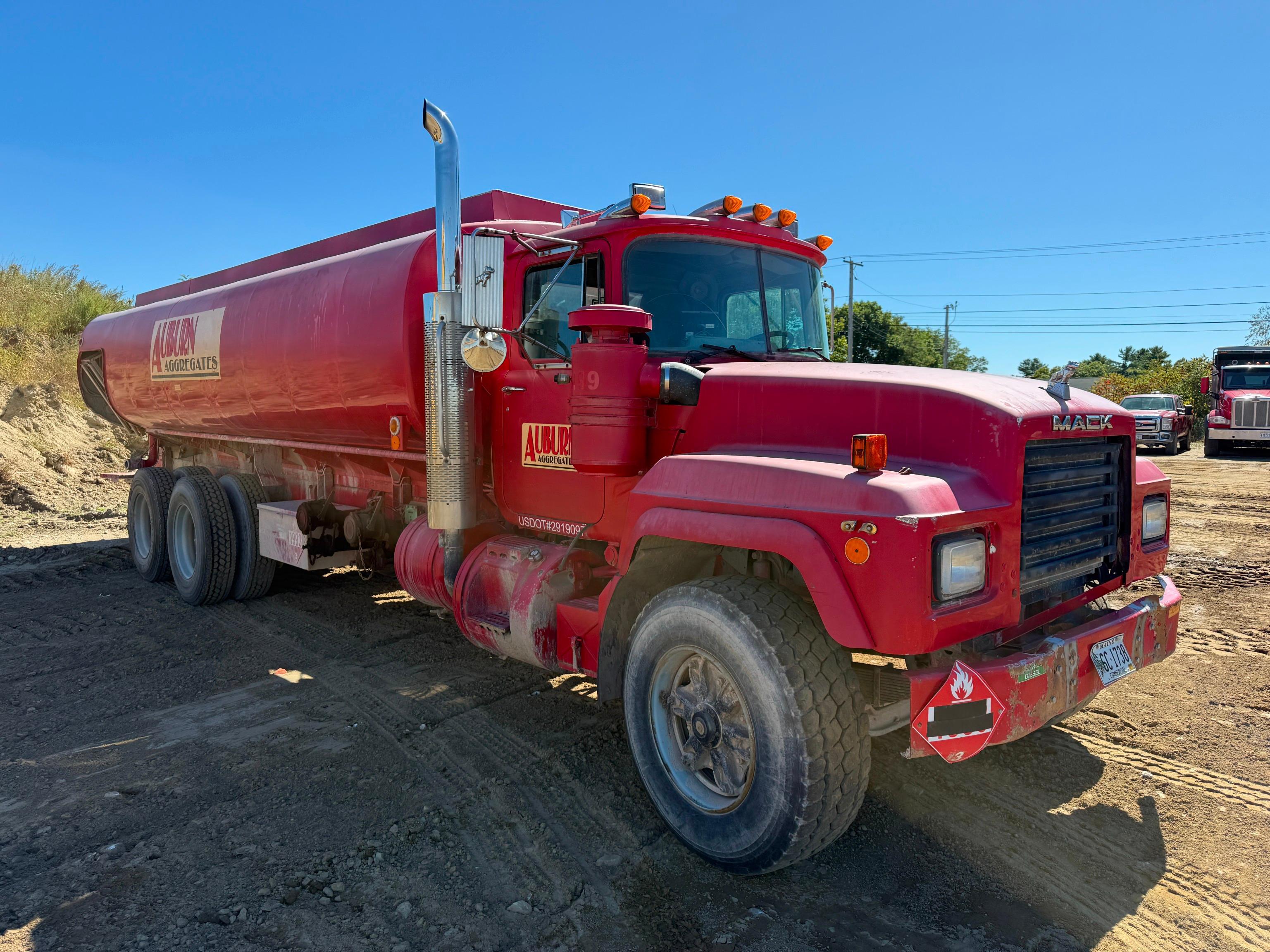 1998 Mack RD688S